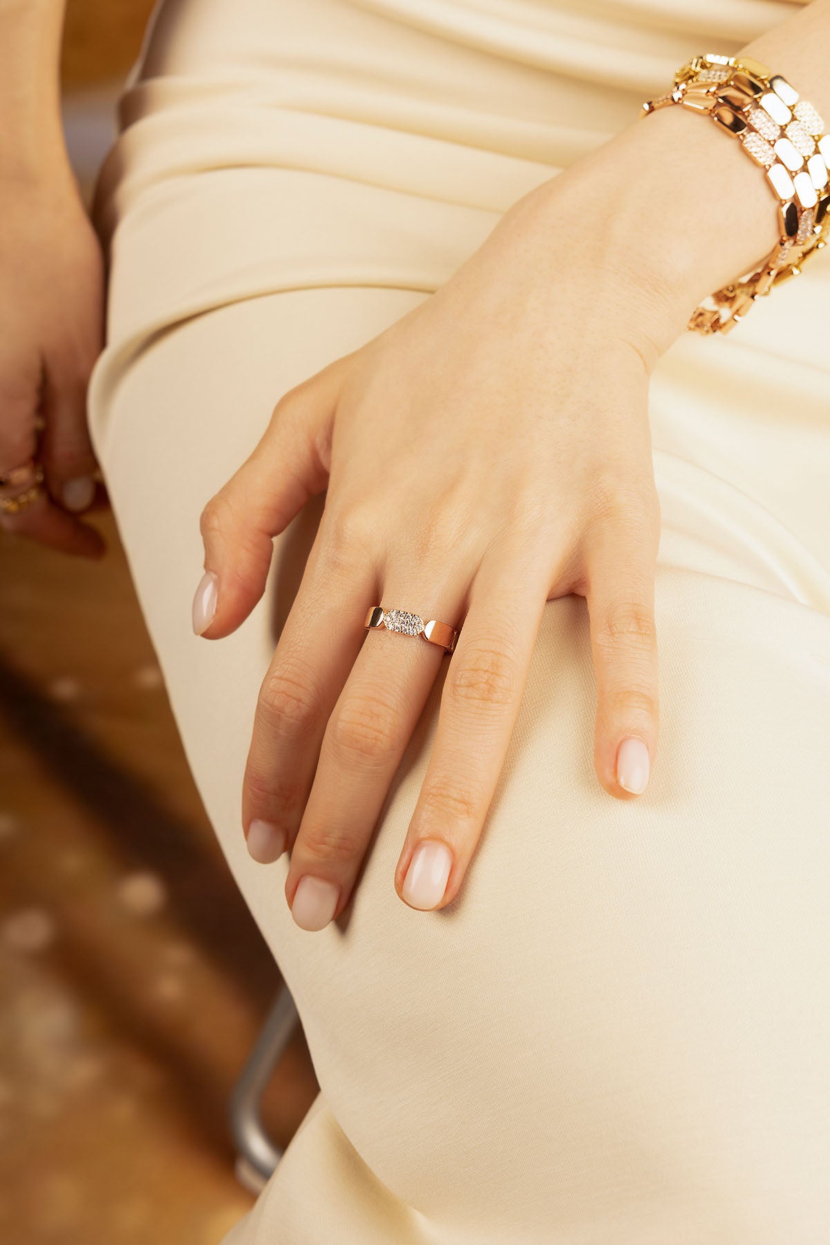 Bague Pavé Or Rose APM Monaco en or jaune