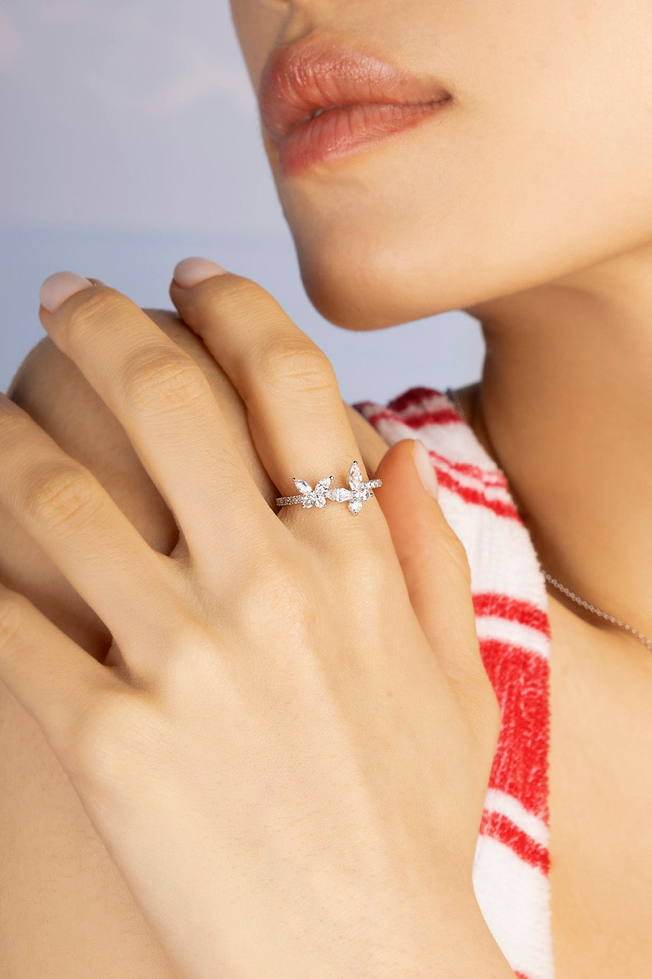 02-W24241OX-APM-Monaco-Papillon-Ring