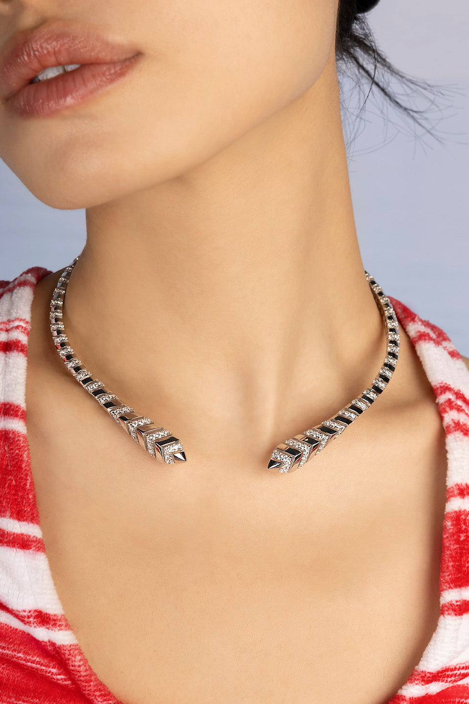 02-WC8141OX-APM-Monaco-Kâa-Necklace