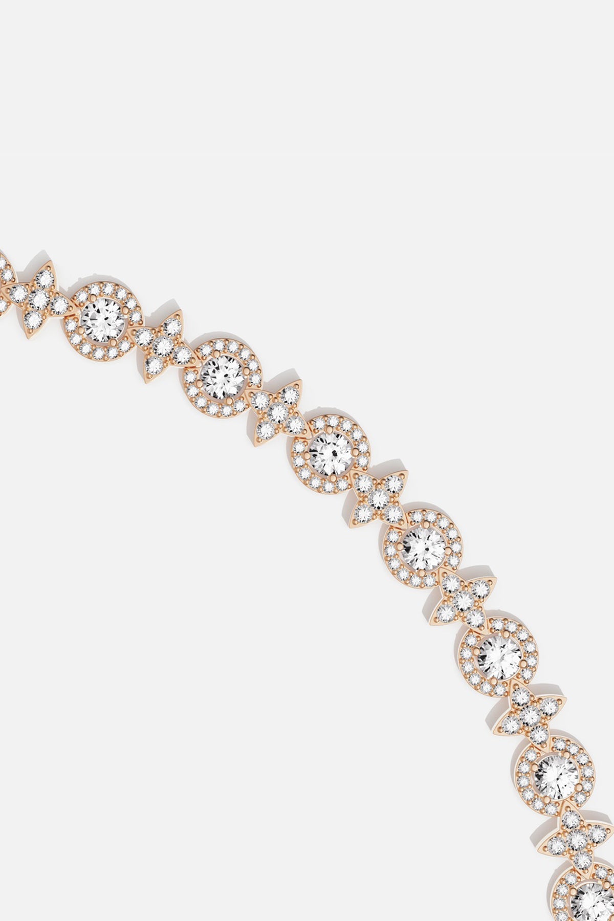 Bracelet APM en finition rhodium, une cascade lumineuse pour illuminer chaque geste.