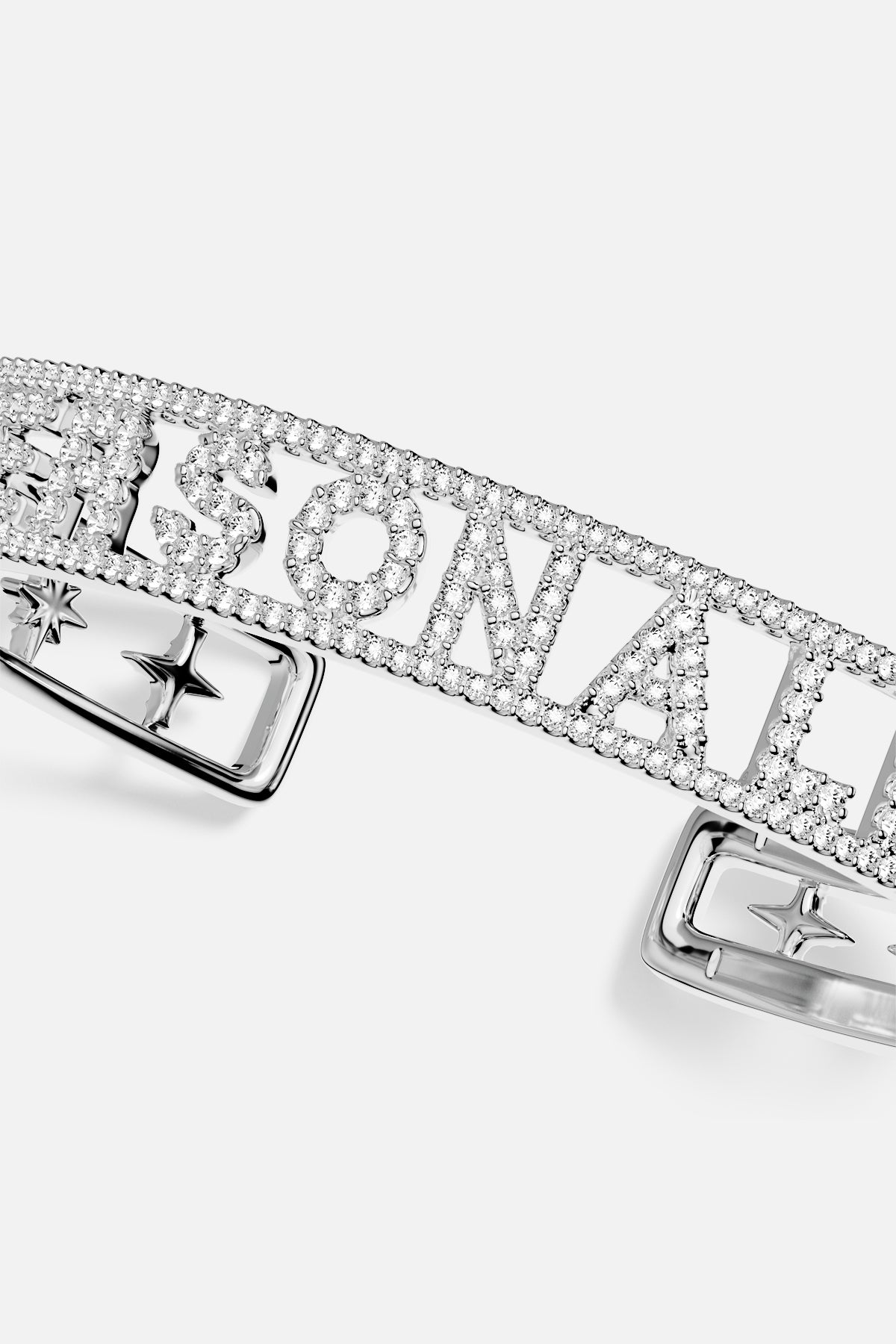Bracelet APM personnalisable, lettres scintillantes et étoiles délicates, éclat rhodium finish.