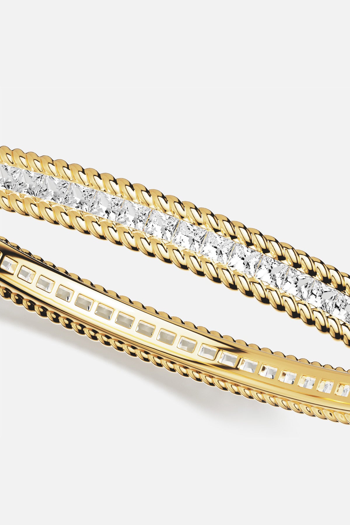 Bracelet APM aux reflets dorés et éclats lumineux, une allure précieuse et intemporelle.