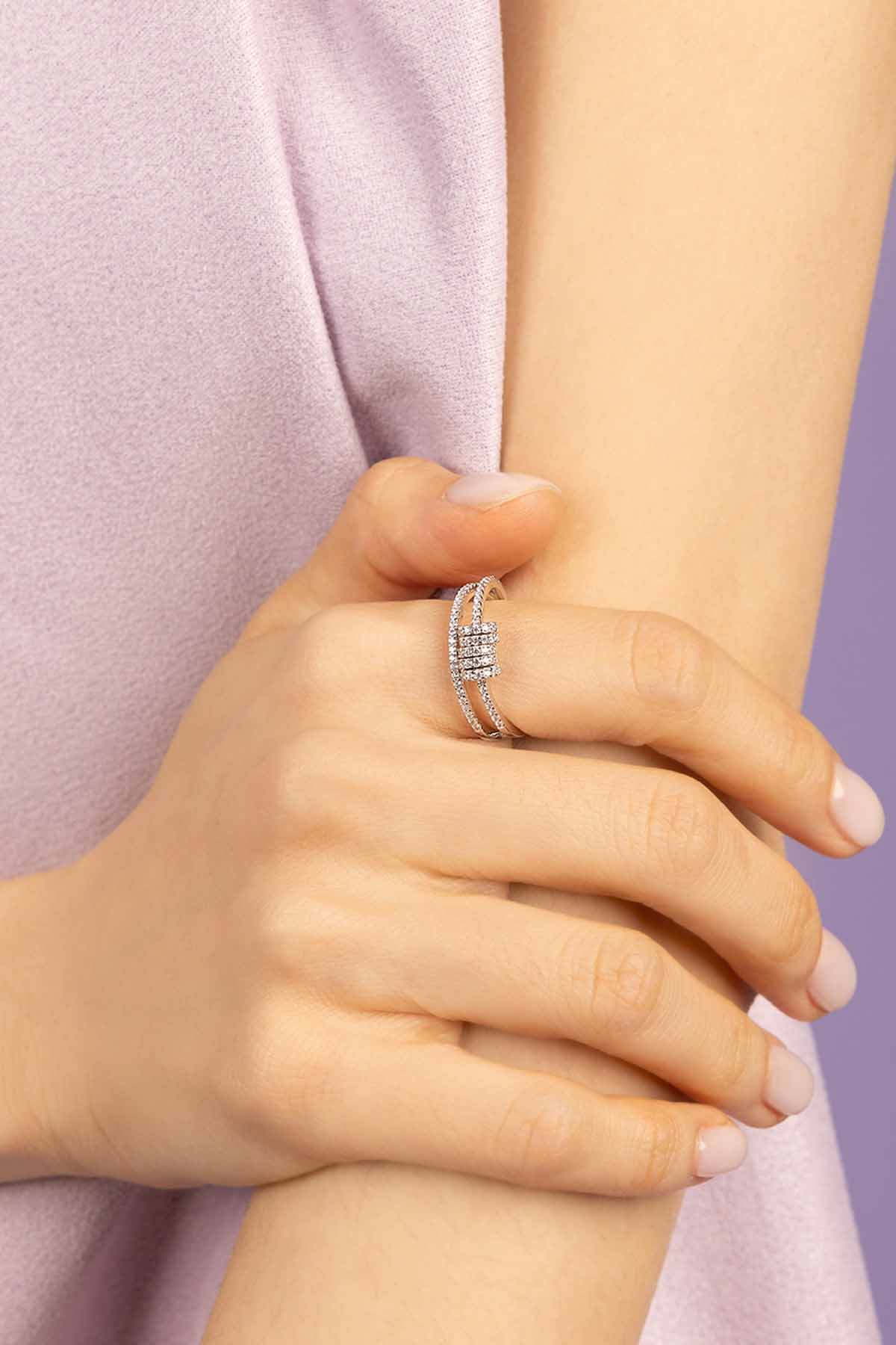 APM MONACO Bague Piercing