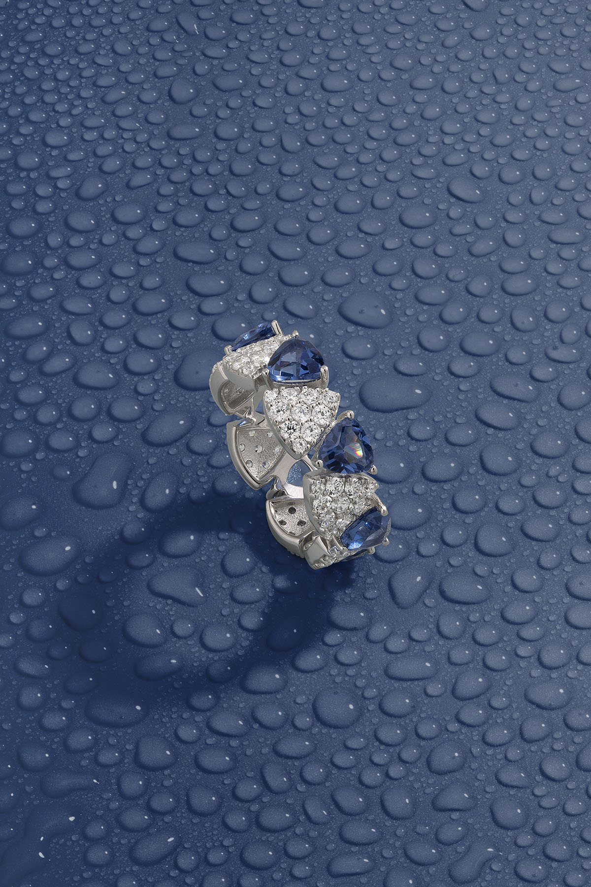 Bague Triangle Pavé Bleu & Blanc - APM Monaco