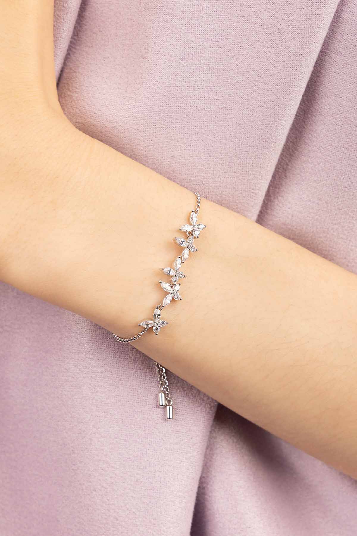 APM Monaco Bracelet Ajustable Papillons en Argent