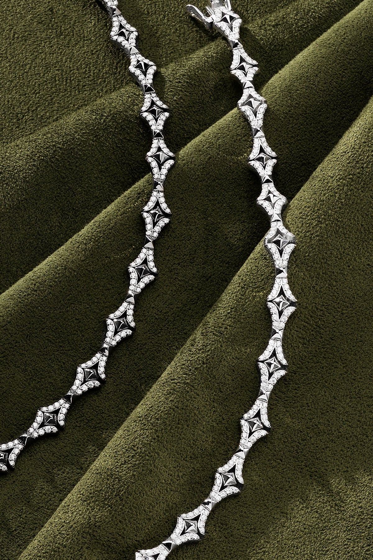 APM Monaco Bracelet Croix en Argent