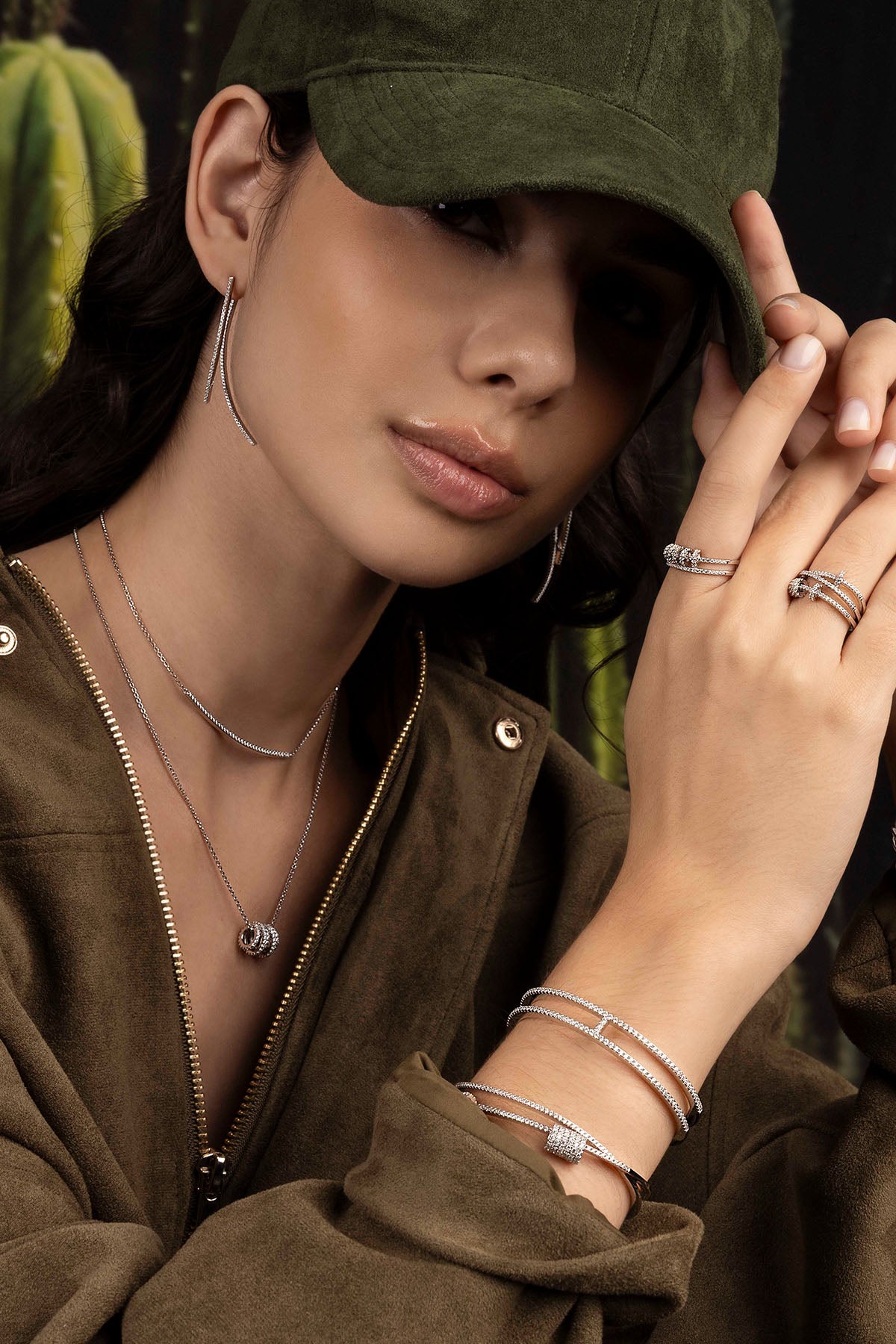 APM Monaco White Hoop Adjustable Necklace in Silver