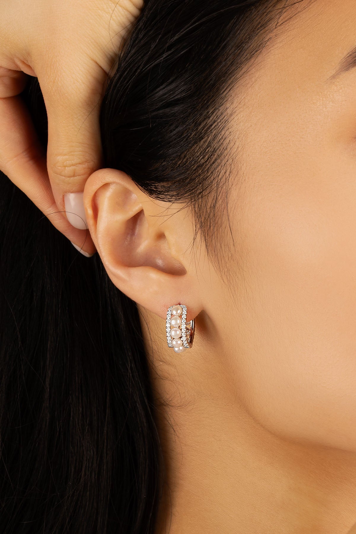 Petites Boucles d'Oreilles Créoles avec Perles APM Monaco en argent