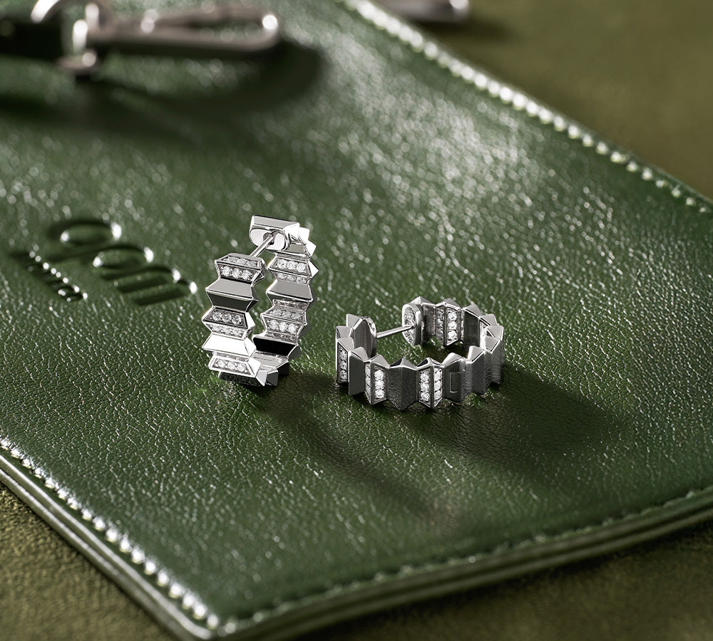 APM MONACO Boucles d'Oreilles Up and Down