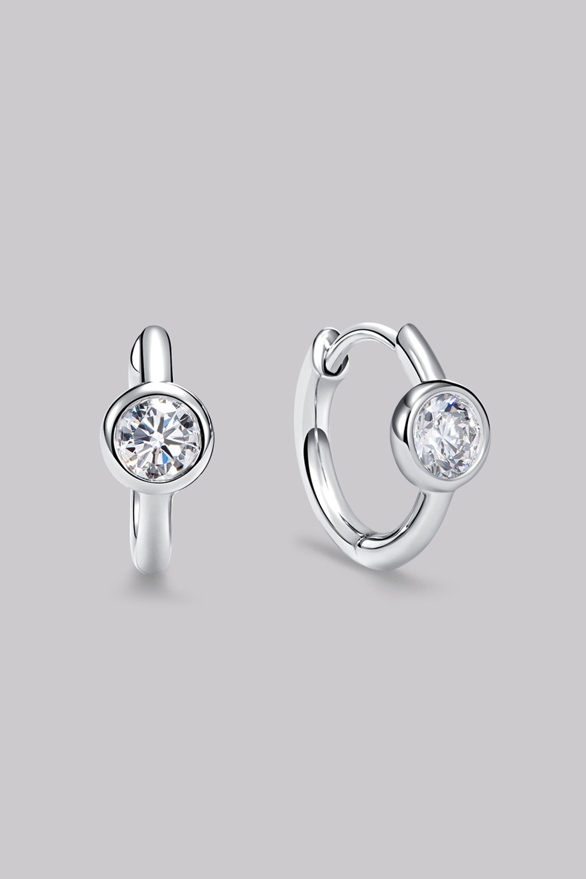 Petites Créoles Rond (0.28ct) Or 18 Carats - APM Monaco