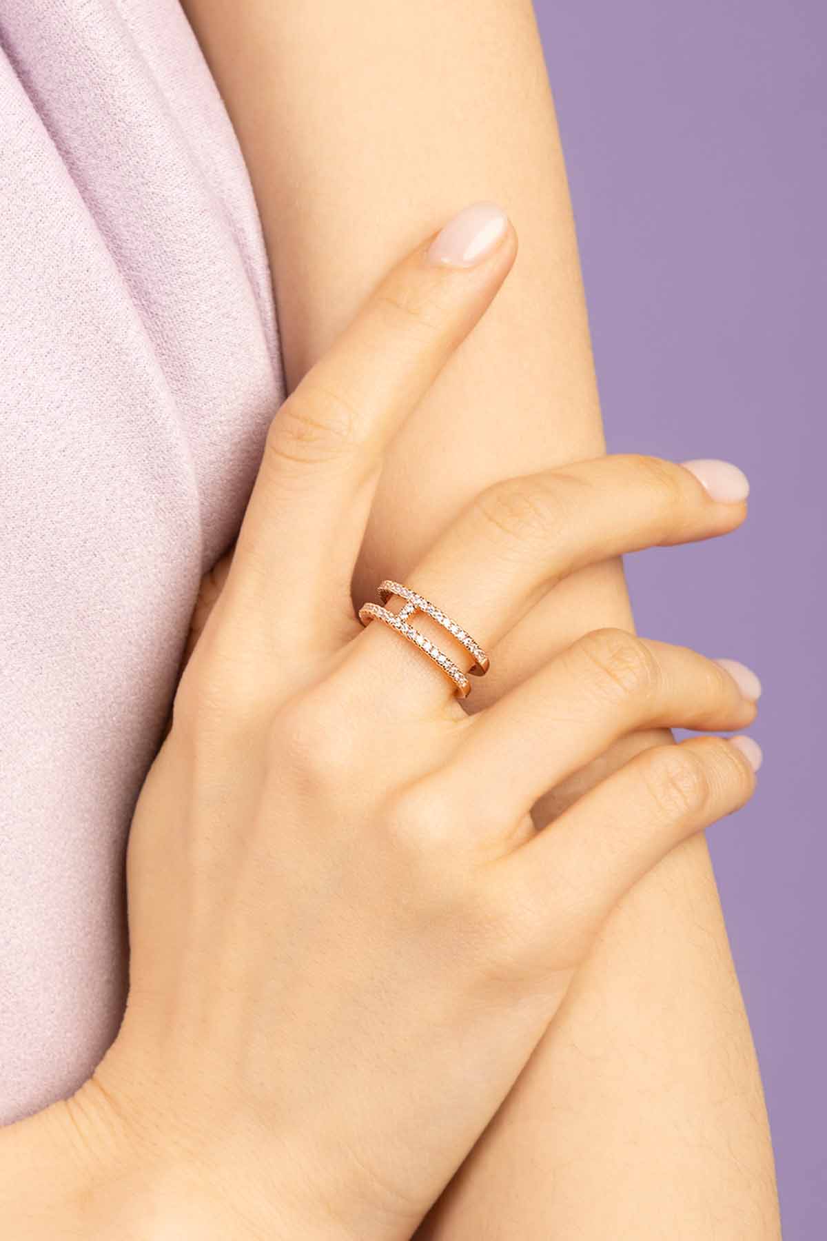 APM Monaco Bague Double Pavé en Or Rose
