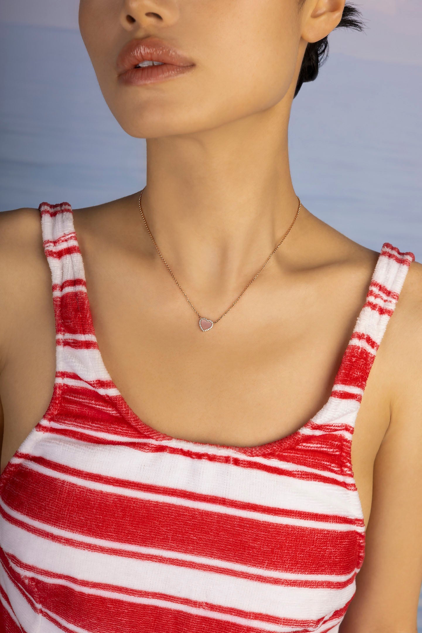 APM MONACO Collier Ajustable Cœur Nacre Rose