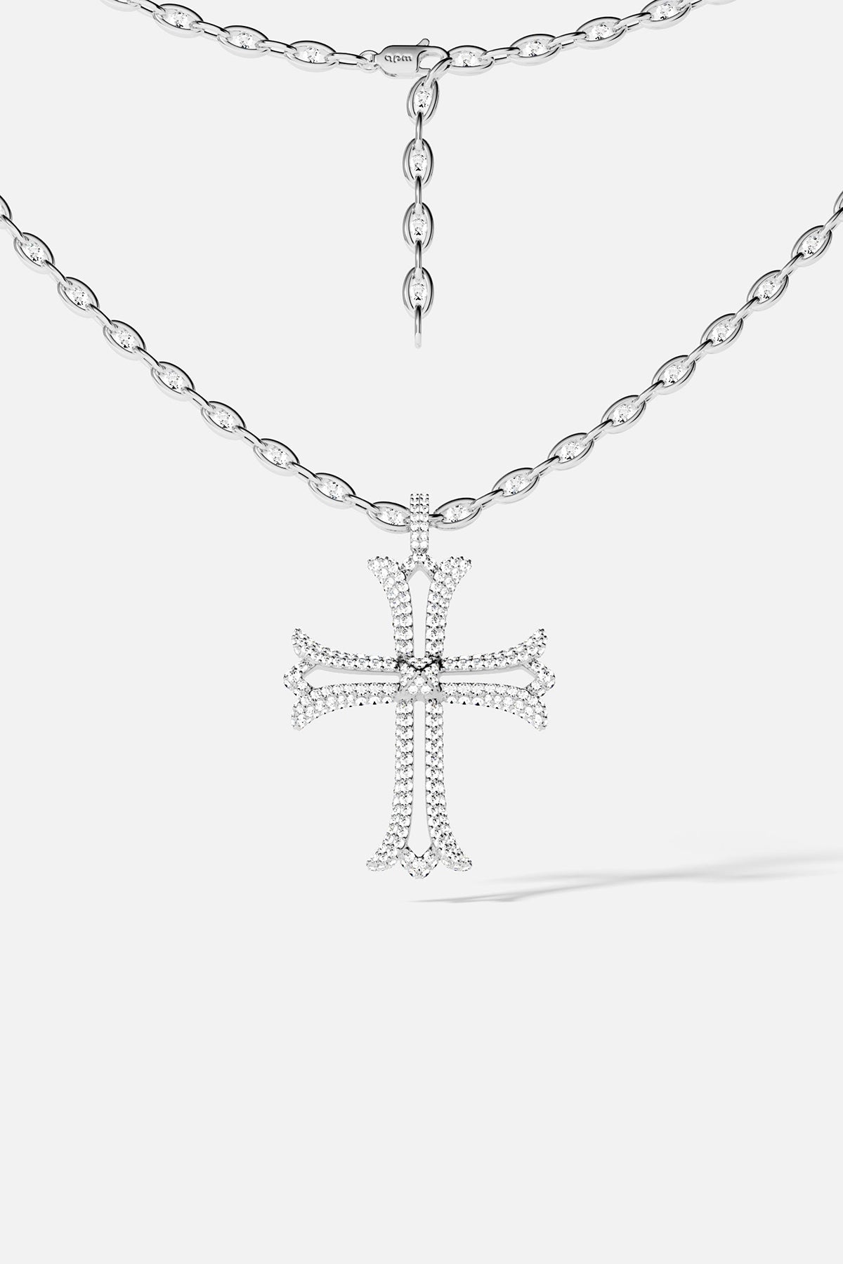 APM Monaco Collier Chaîne Croix en Argent