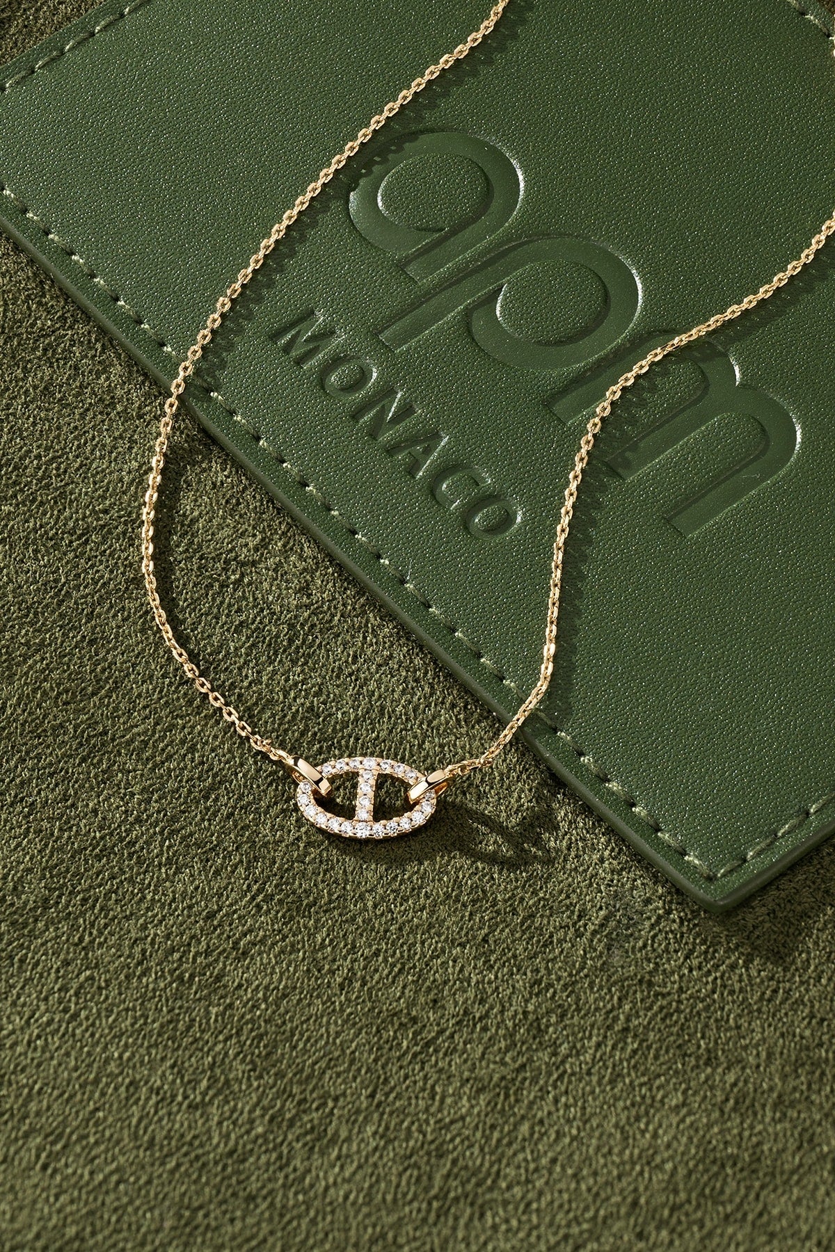 APM Monaco Collier Maille Marine en Or Jaune