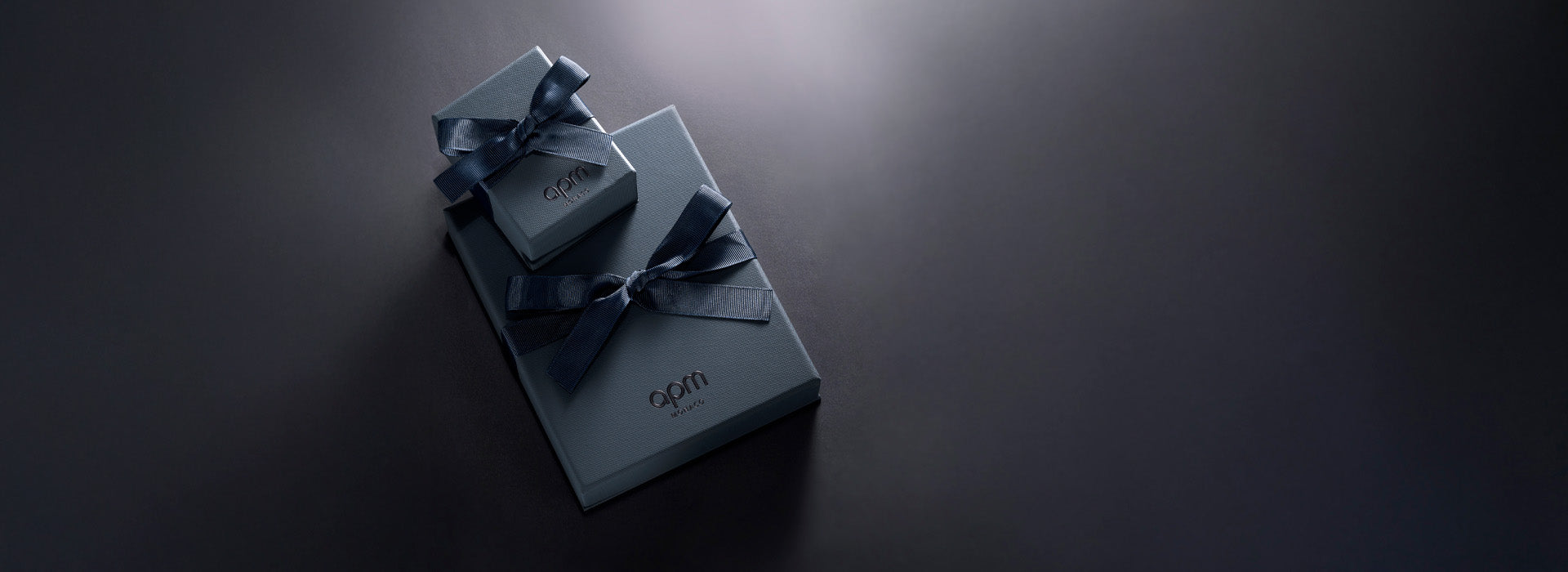 APM Monaco Signature Blue Packaging