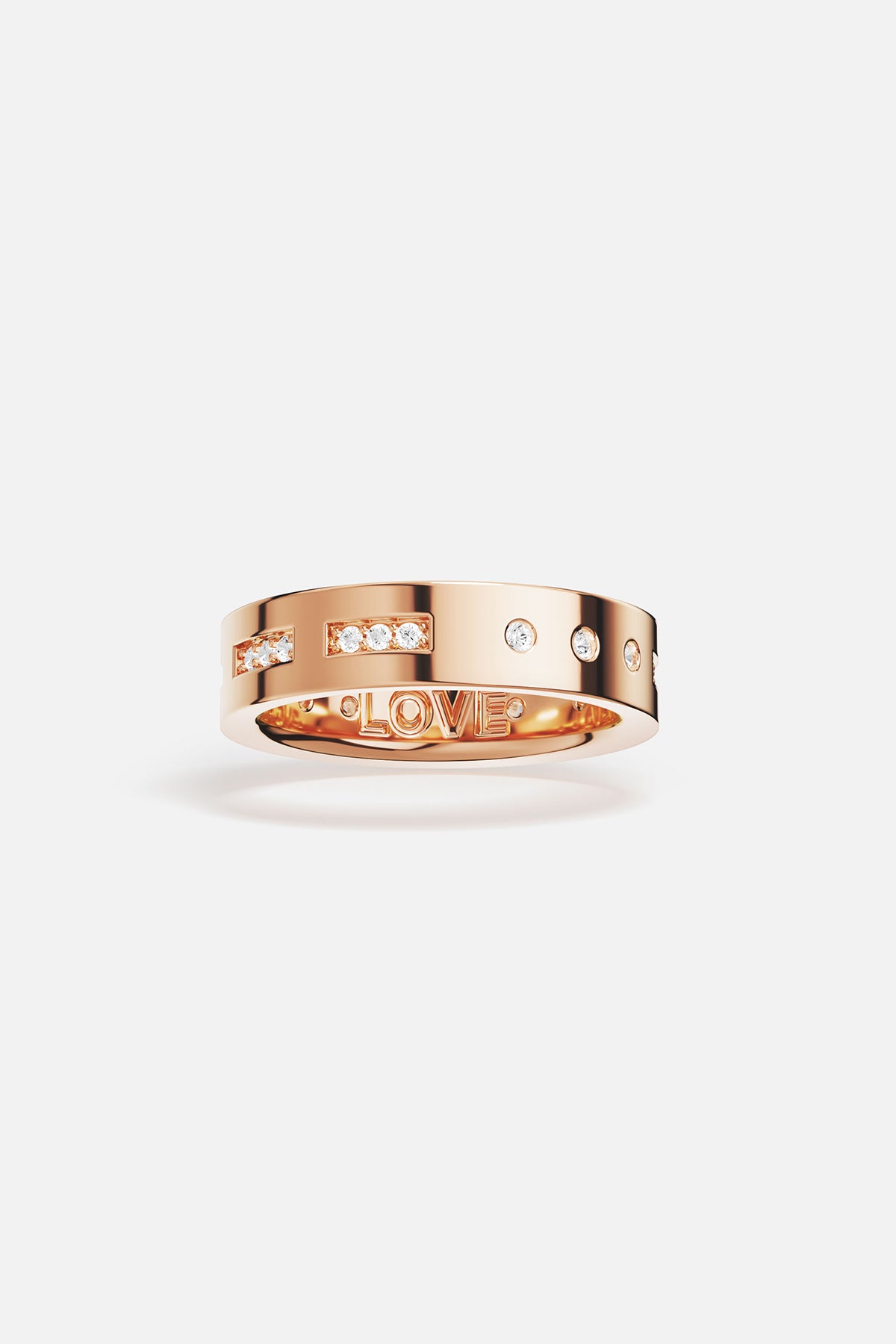 Morse Ring APM, un message d'amour scintillant aux reflets rosés délicats.