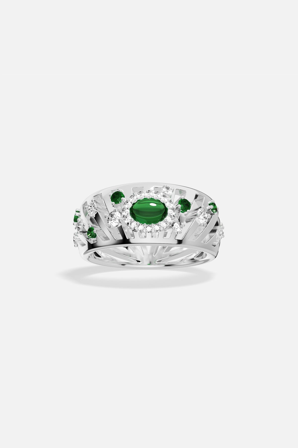 APM Bague, éclat vert émeraude et finition rhodium, une allure royale et contemporaine.