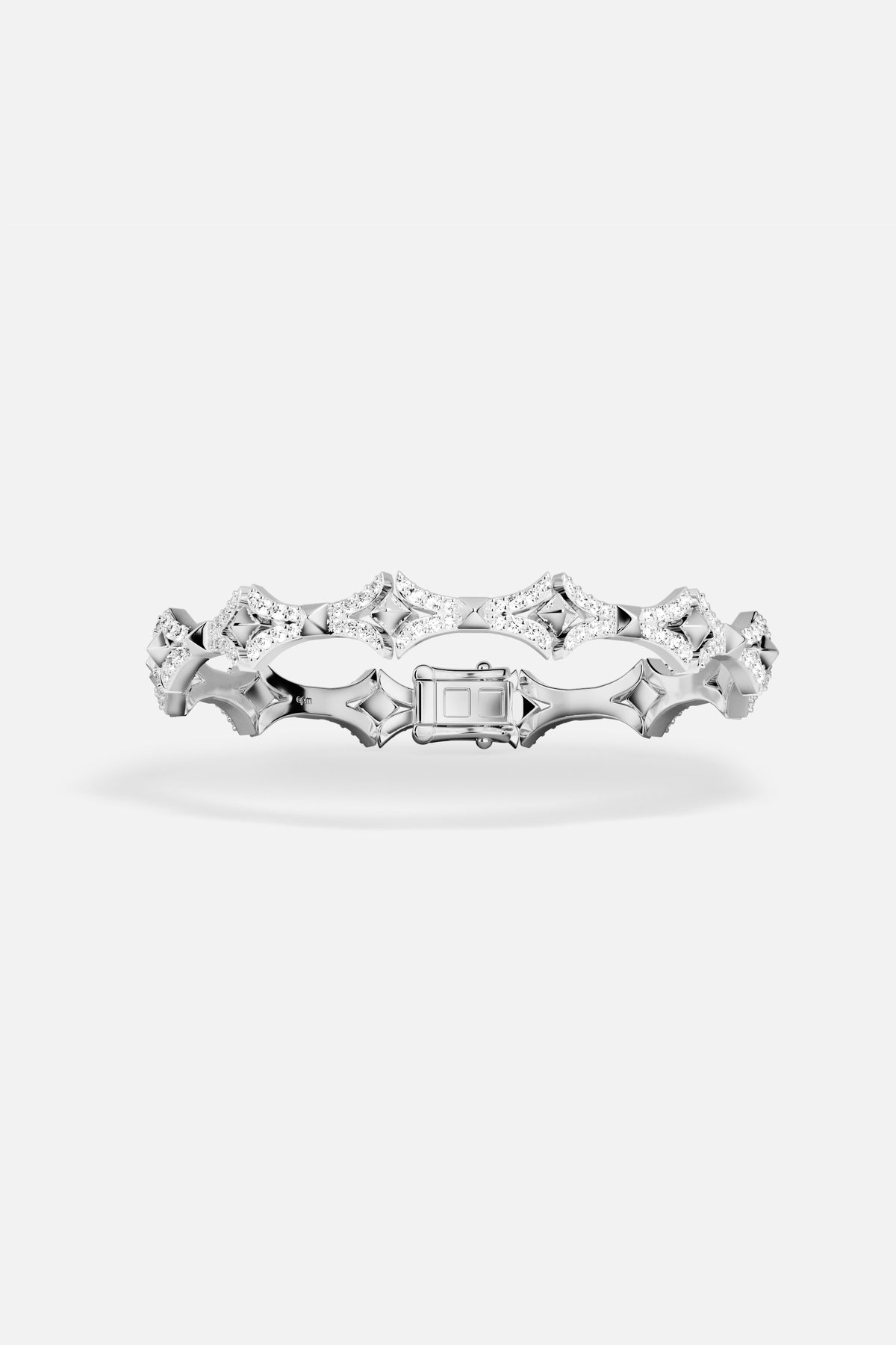 Bracelet APM aux étoiles scintillantes, une allure architecturale d'une élégance rare.