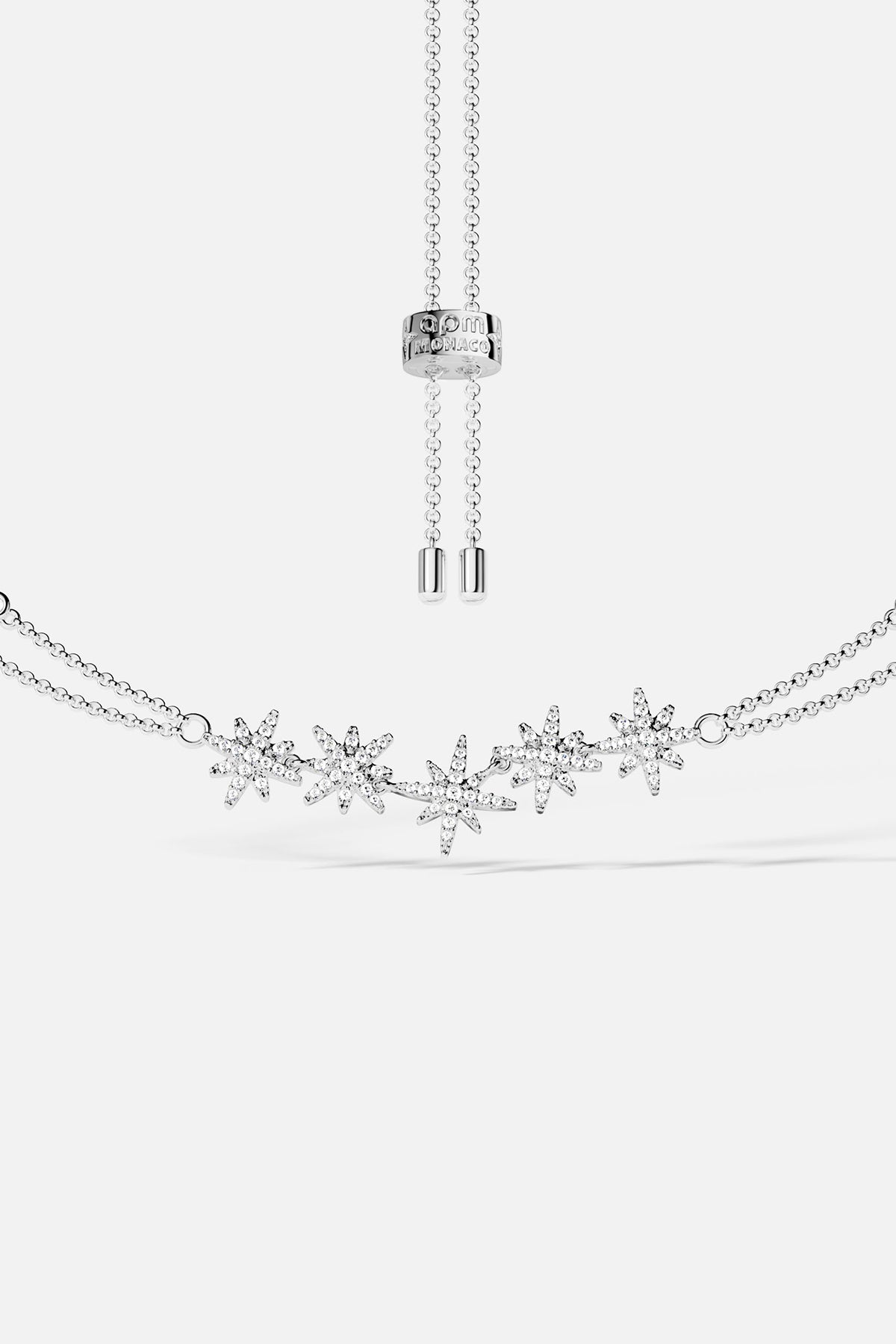 Bracelet APM Météorites, une constellation scintillante posée délicatement au poignet.
