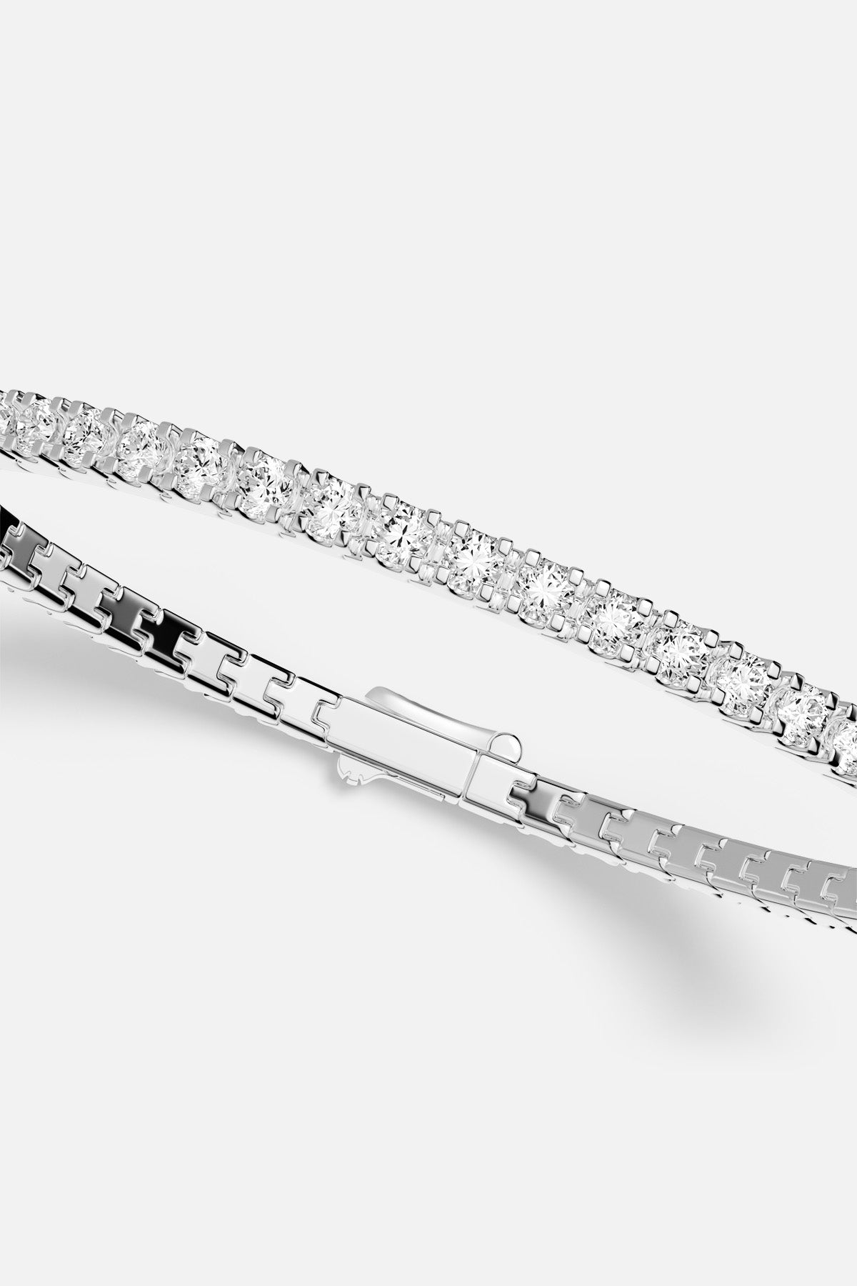 Bracelet Tennis APM, éclat lumineux pour une élégance intemporelle au quotidien.