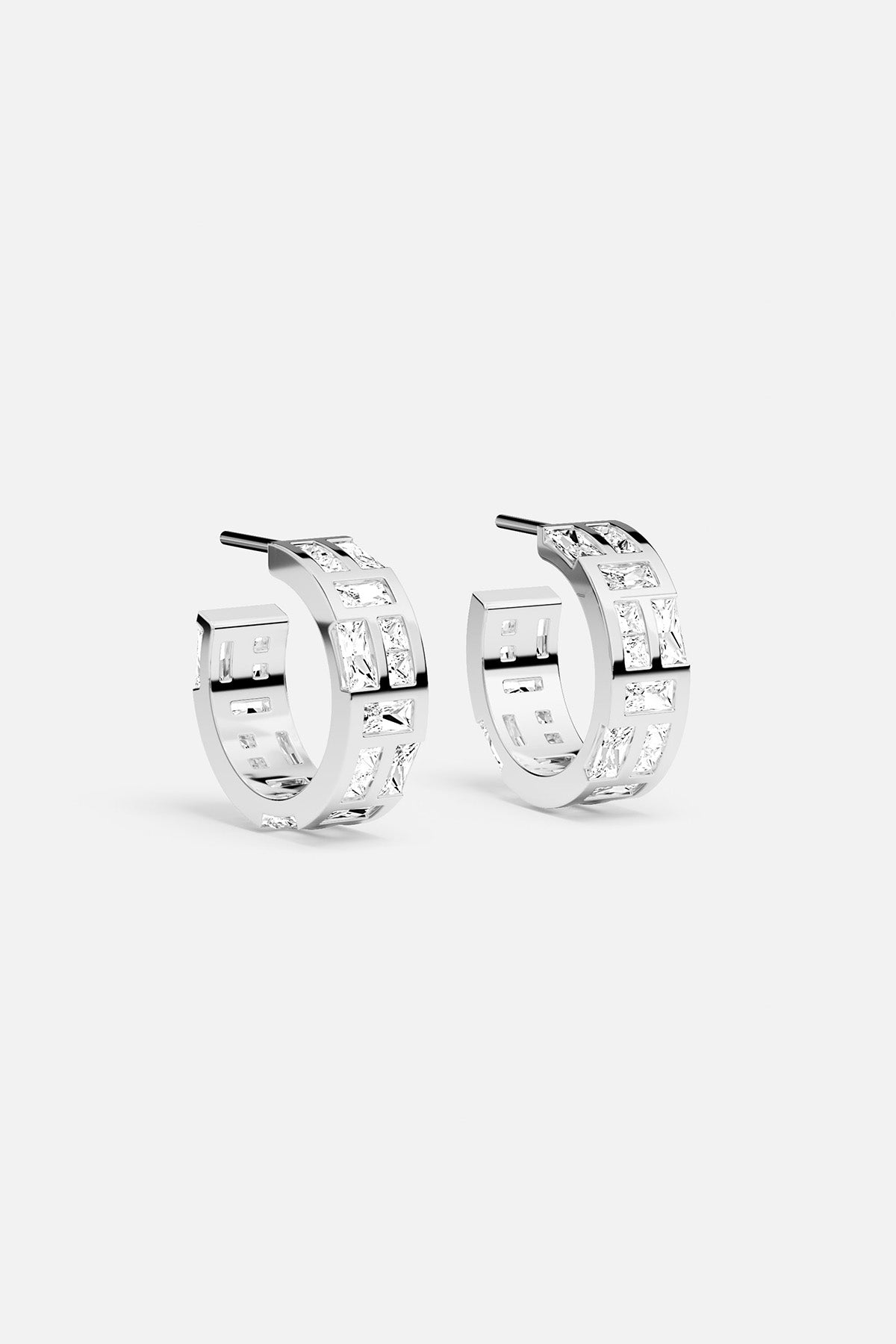 03-WE16483OX-APM-Monaco-Earrings