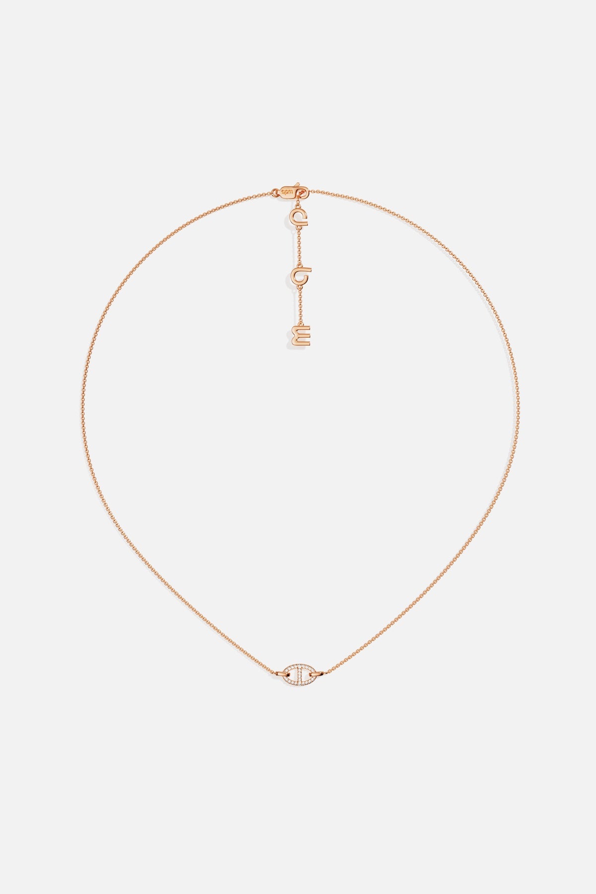 Collier Morse APM Monaco, une allure rosée délicate et résolument moderne.