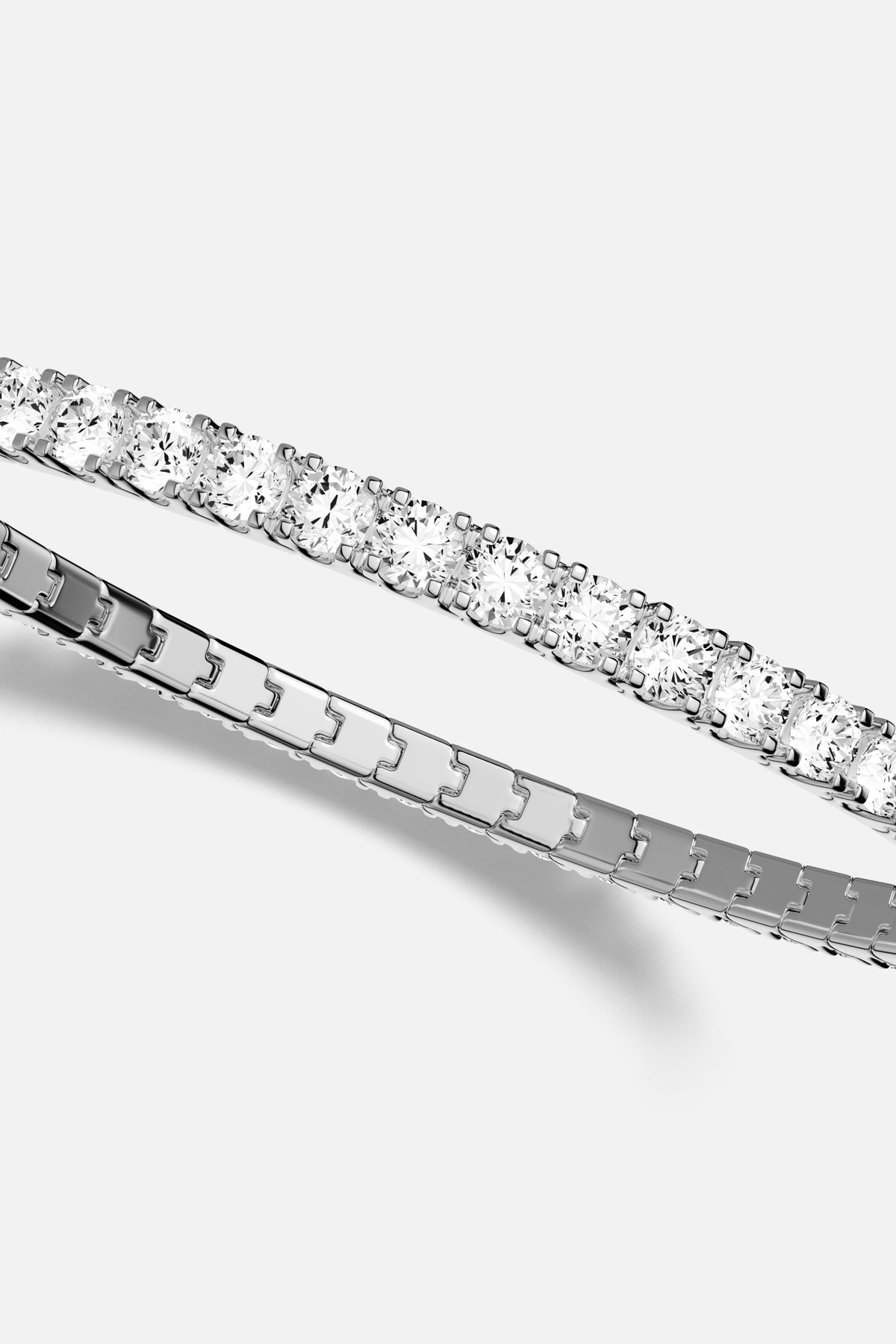 Bracelet Tennis APM Monaco, une ligne scintillante au finish rhodium, éclat intemporel.