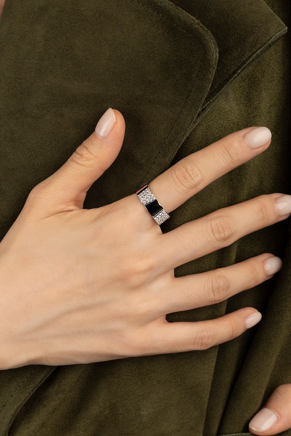 APM Monaco Bague Pavé en Argent