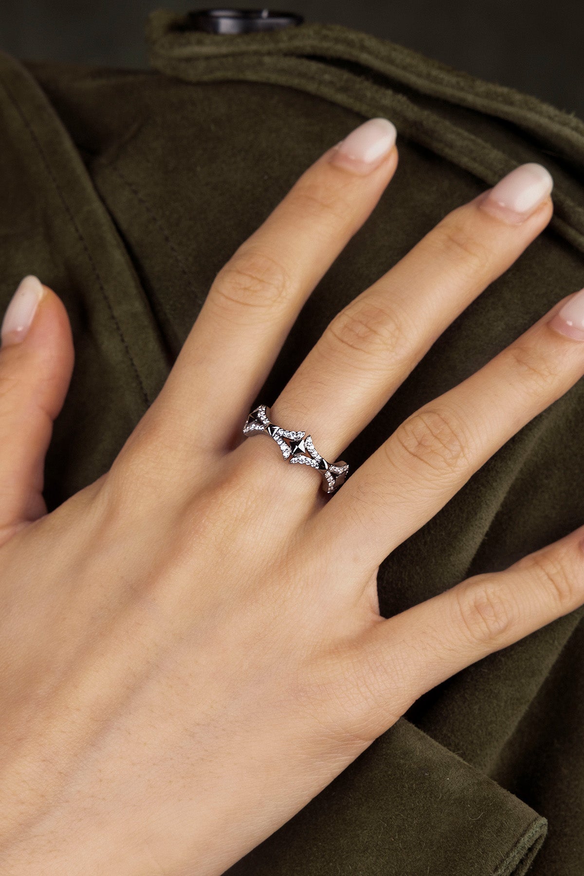 APM Monaco Bague Croix en Argent