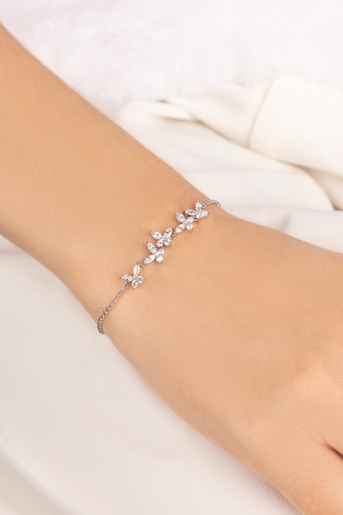 APM Monaco Bracelet Ajustable Papillons en Argent