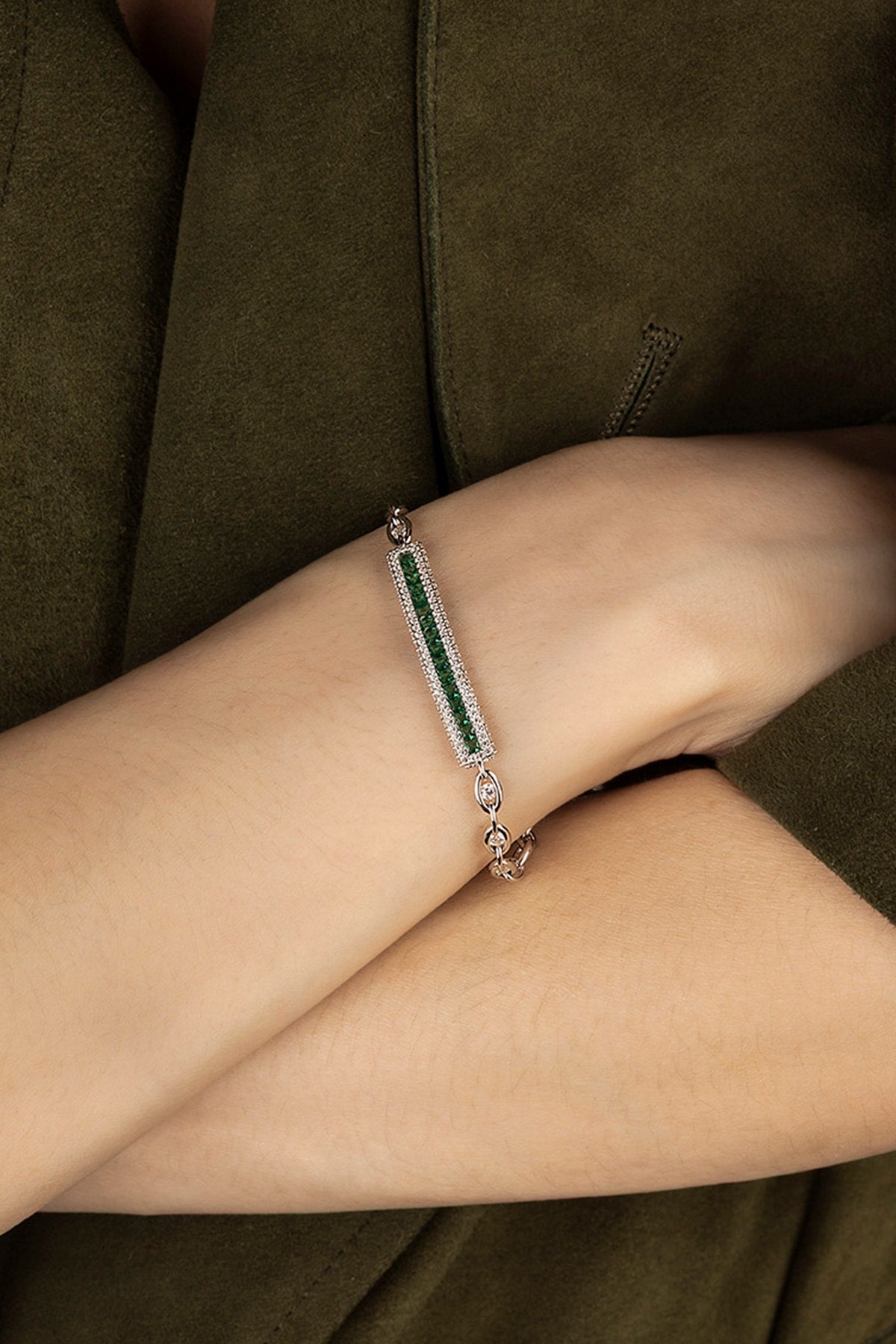 APM Monaco Bracelet Chaîne Pavé en Argent