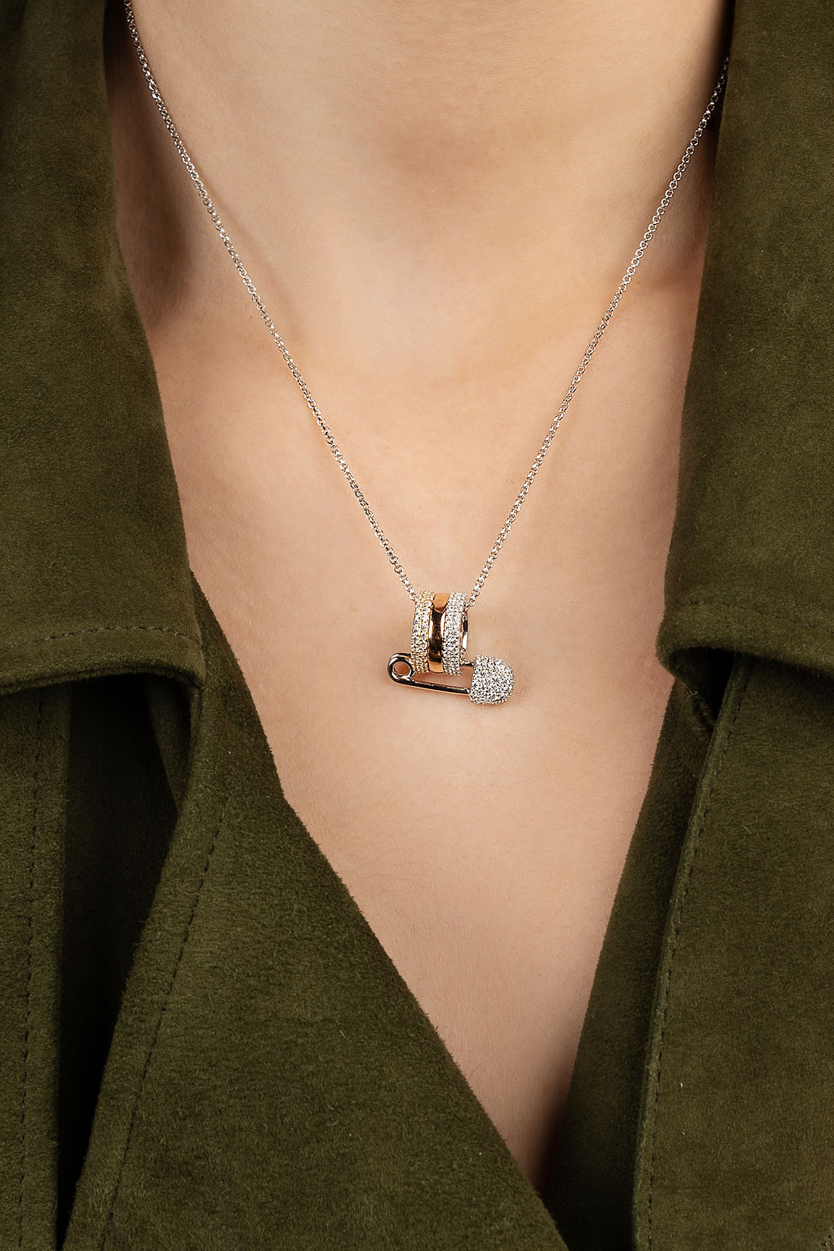 APM Monaco Collier Ajustable Épingle à Nourrice Multicolore en argent