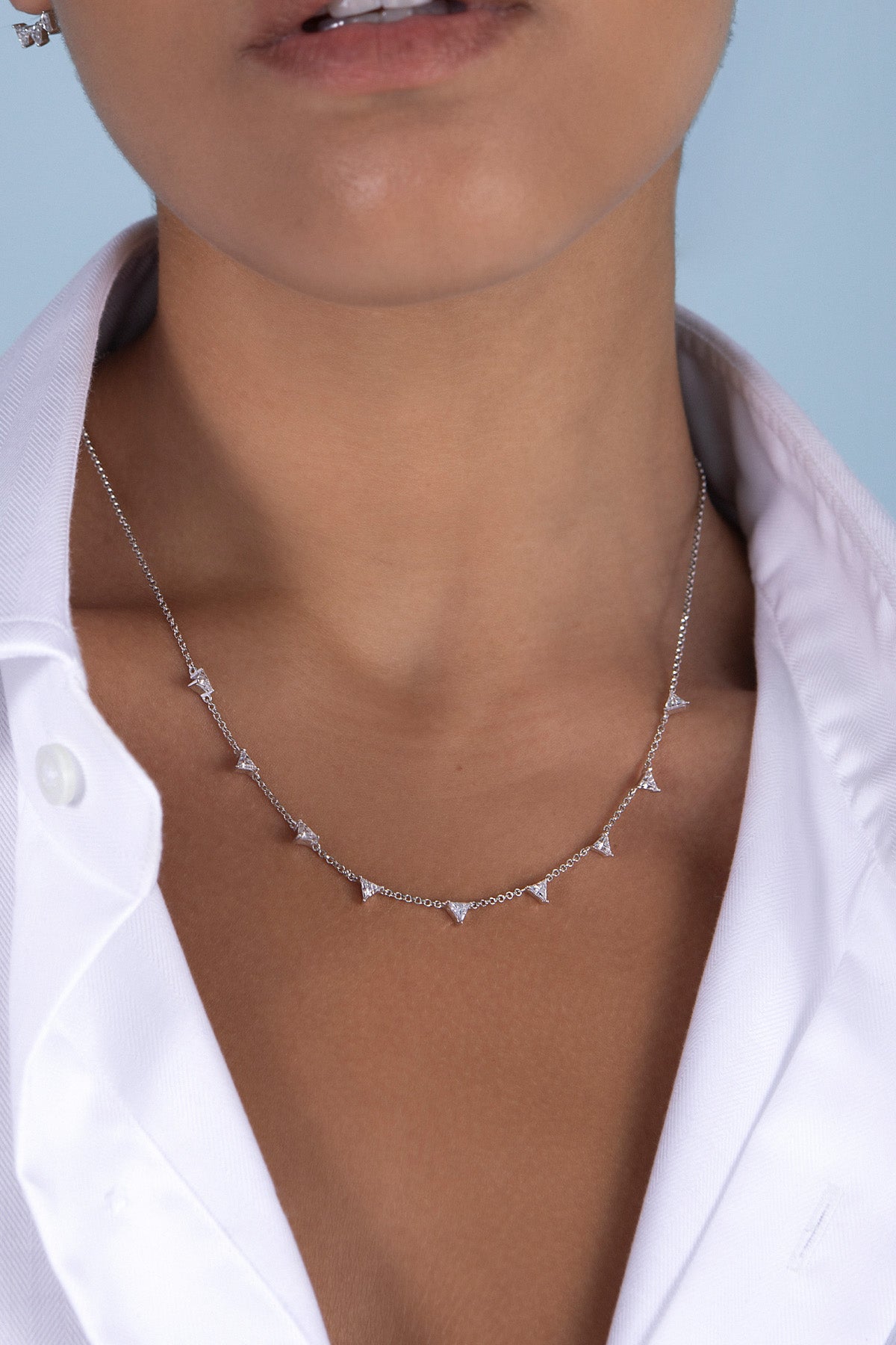 APM Monaco Collier Ajustable Triangle Éclat en Argent