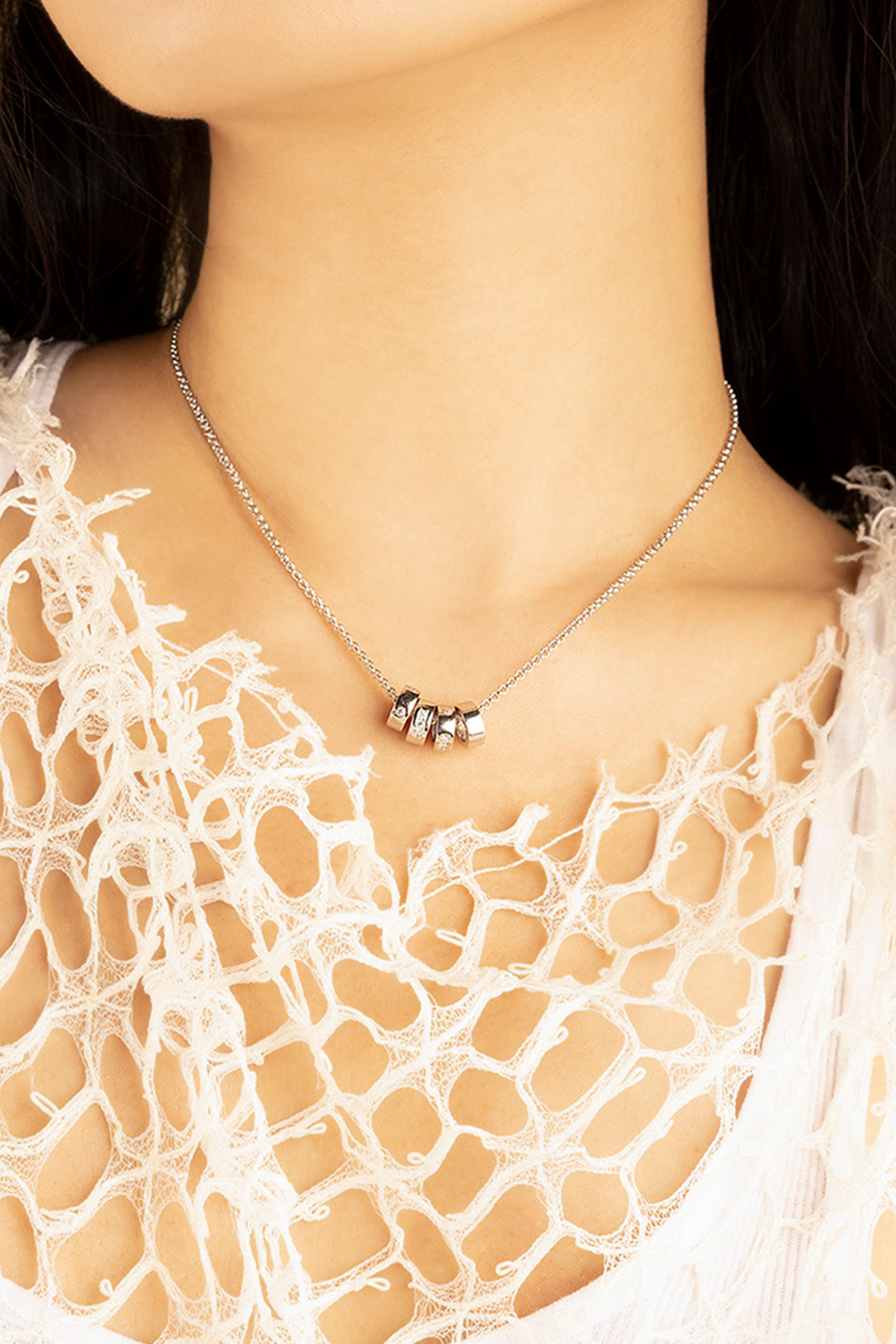 APM Monaco Collier Ajustable Morse Code LOVE en Argent 