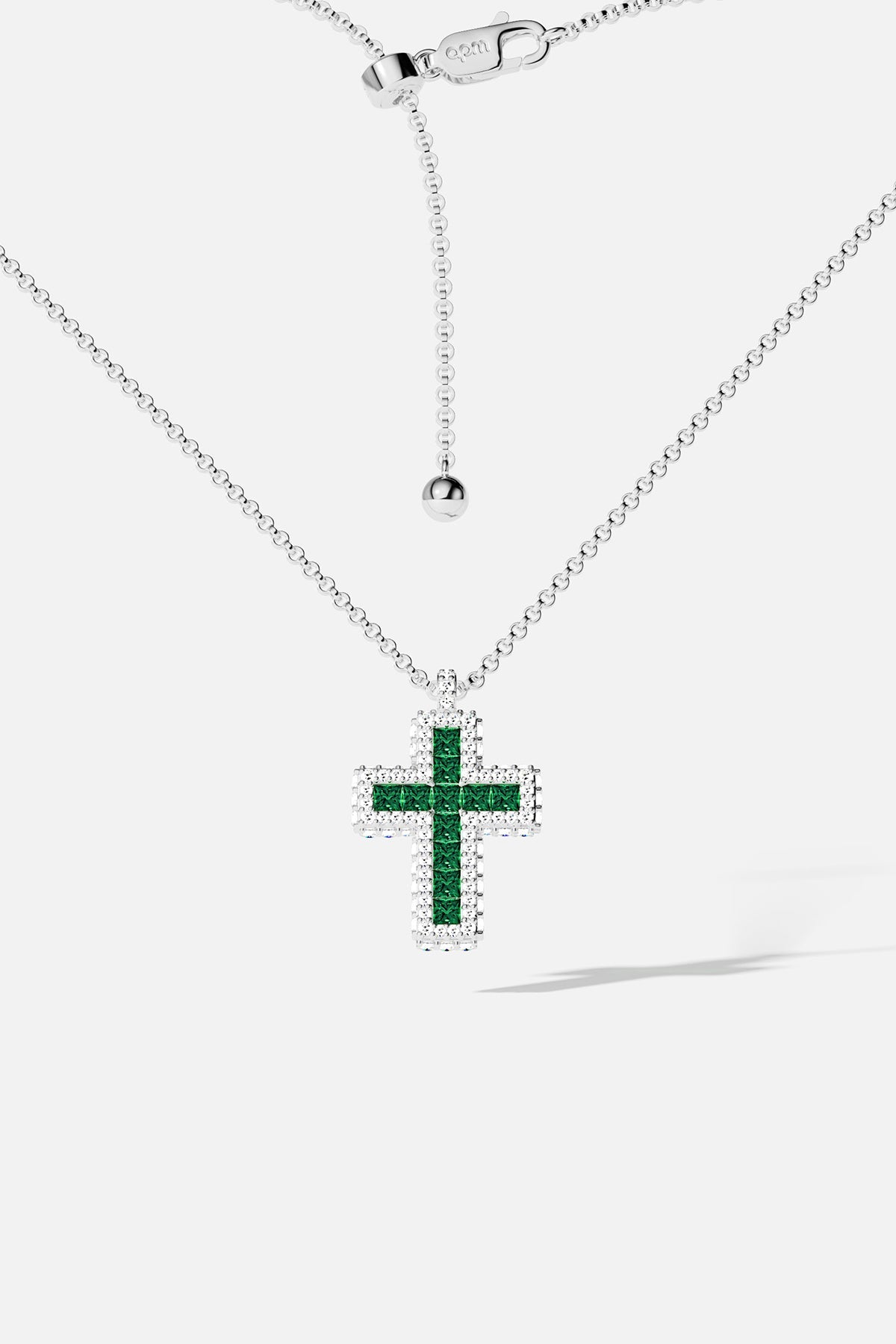 APM Monaco Collier Ajustable Croix Pavé en Argent