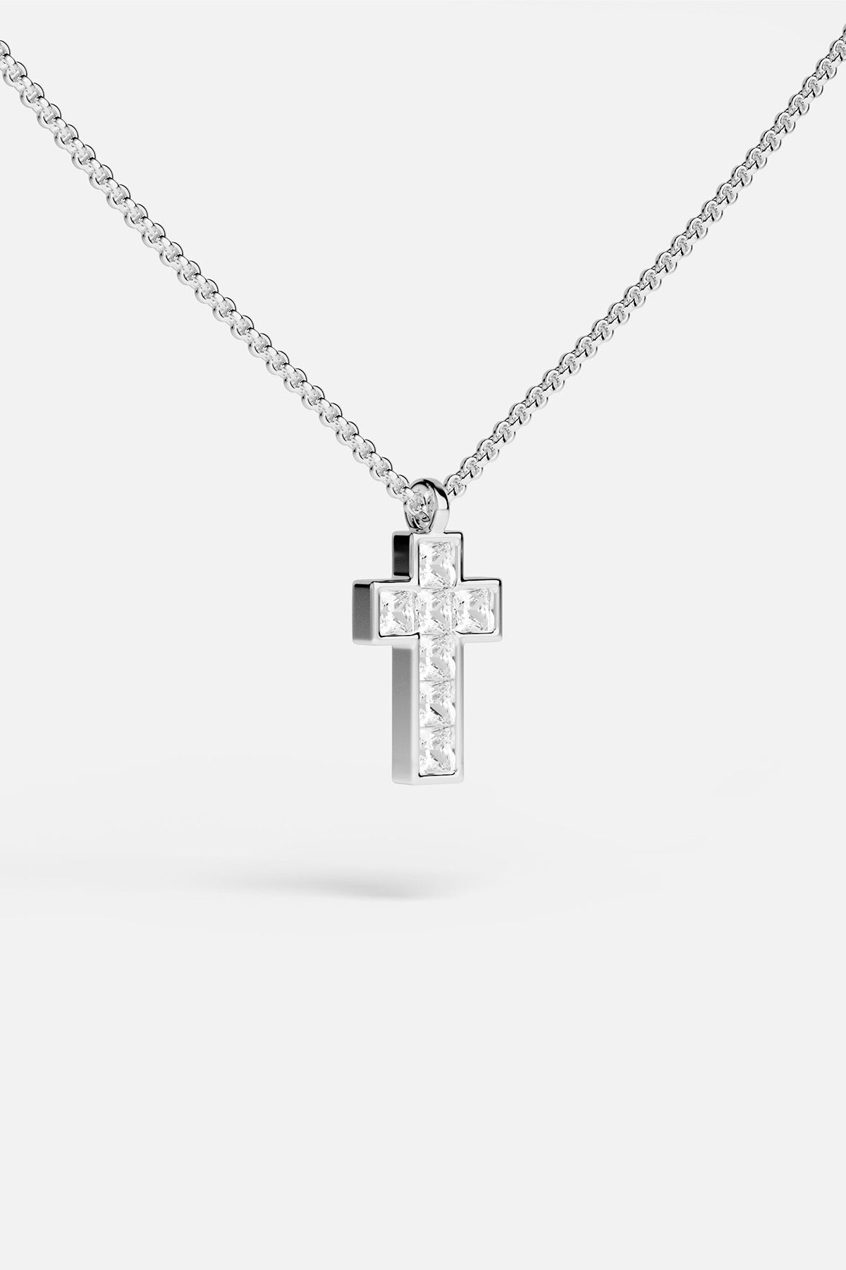 APM Monaco Collier Ajustable Torsade Croix Pavé