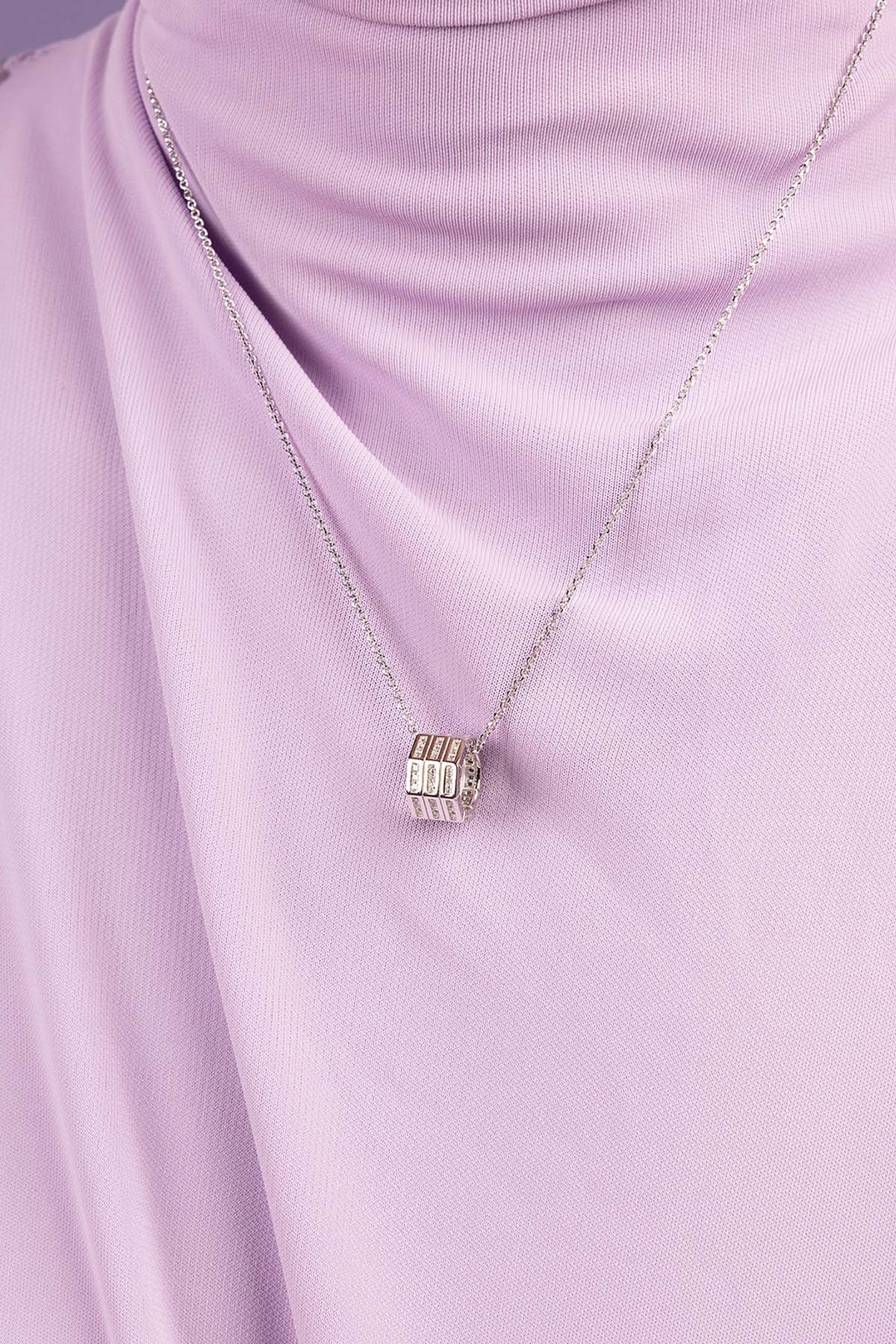 APM MONACO Collier Ajustable Géométrique