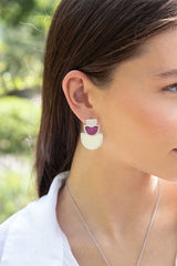 APM Monaco - Boucles d'Oreilles Demi-Lune Triple avec Nacre 