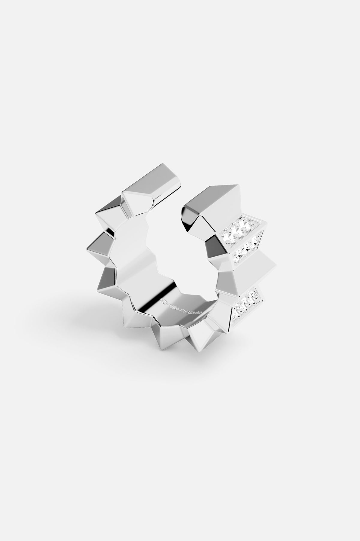 APM Monaco Ear Cuff Up and Down en Argent