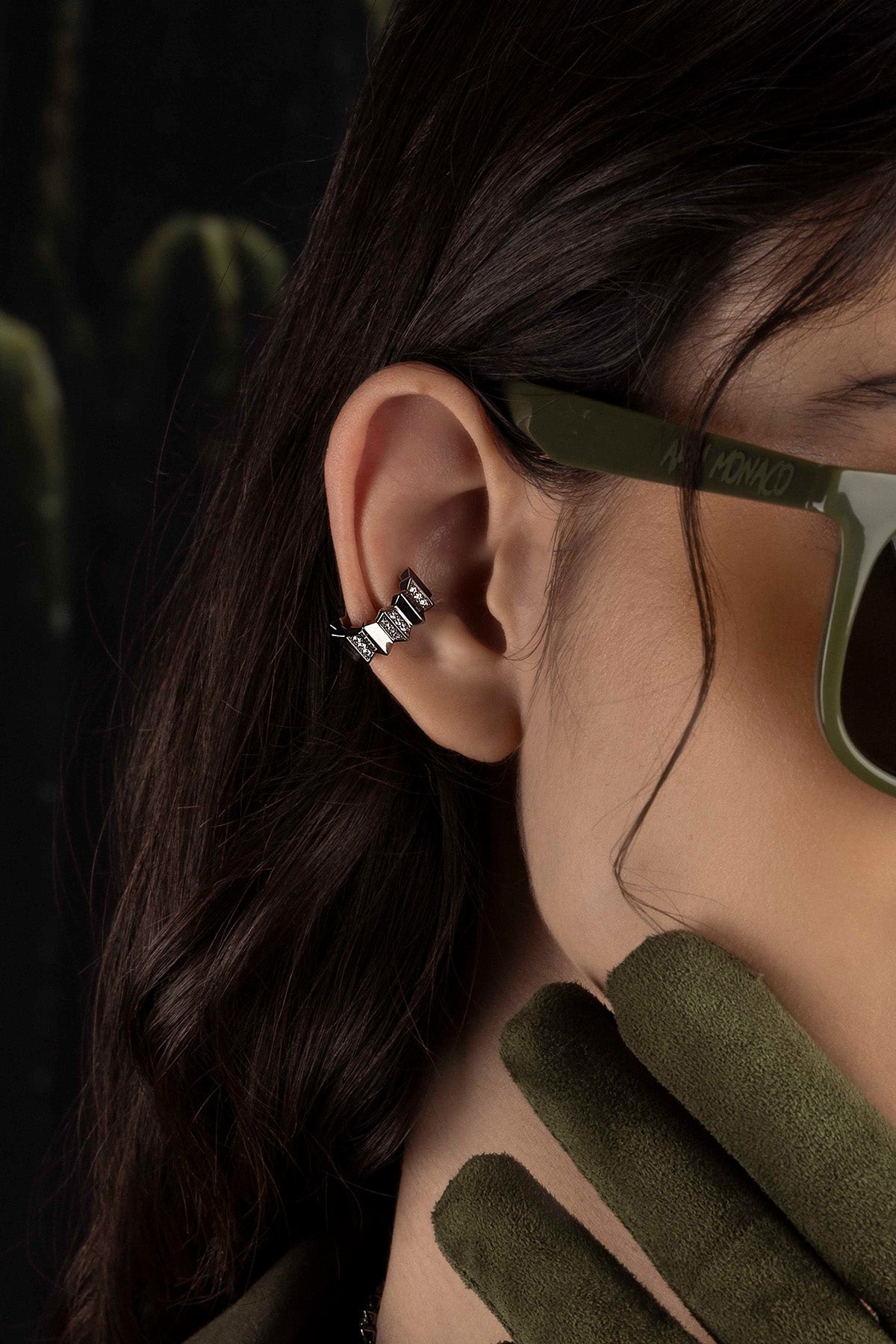 APM Monaco Ear Cuff Up and Down en Argent