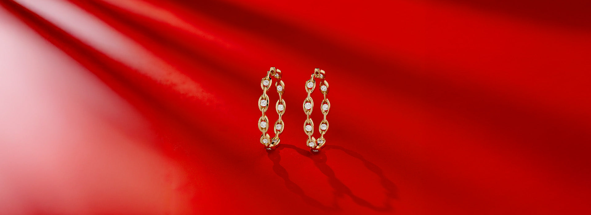 APM Monaco Hiver Pave Chain Earrings