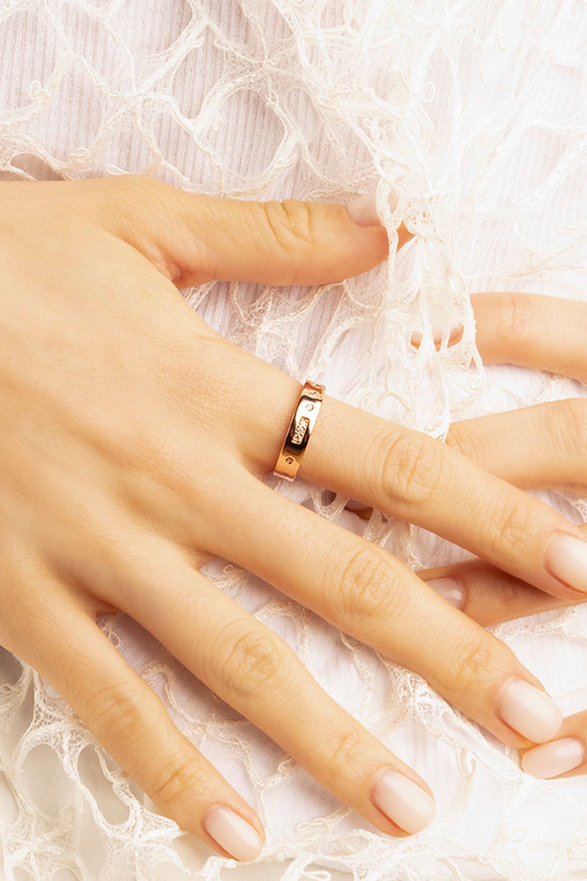 APM Monaco Bague Code Morse LOVE en Or Rose