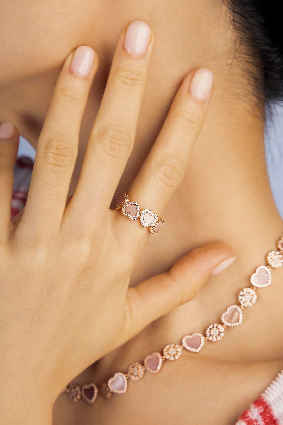 APM MONACO Bague Cœurs Nacre Rose