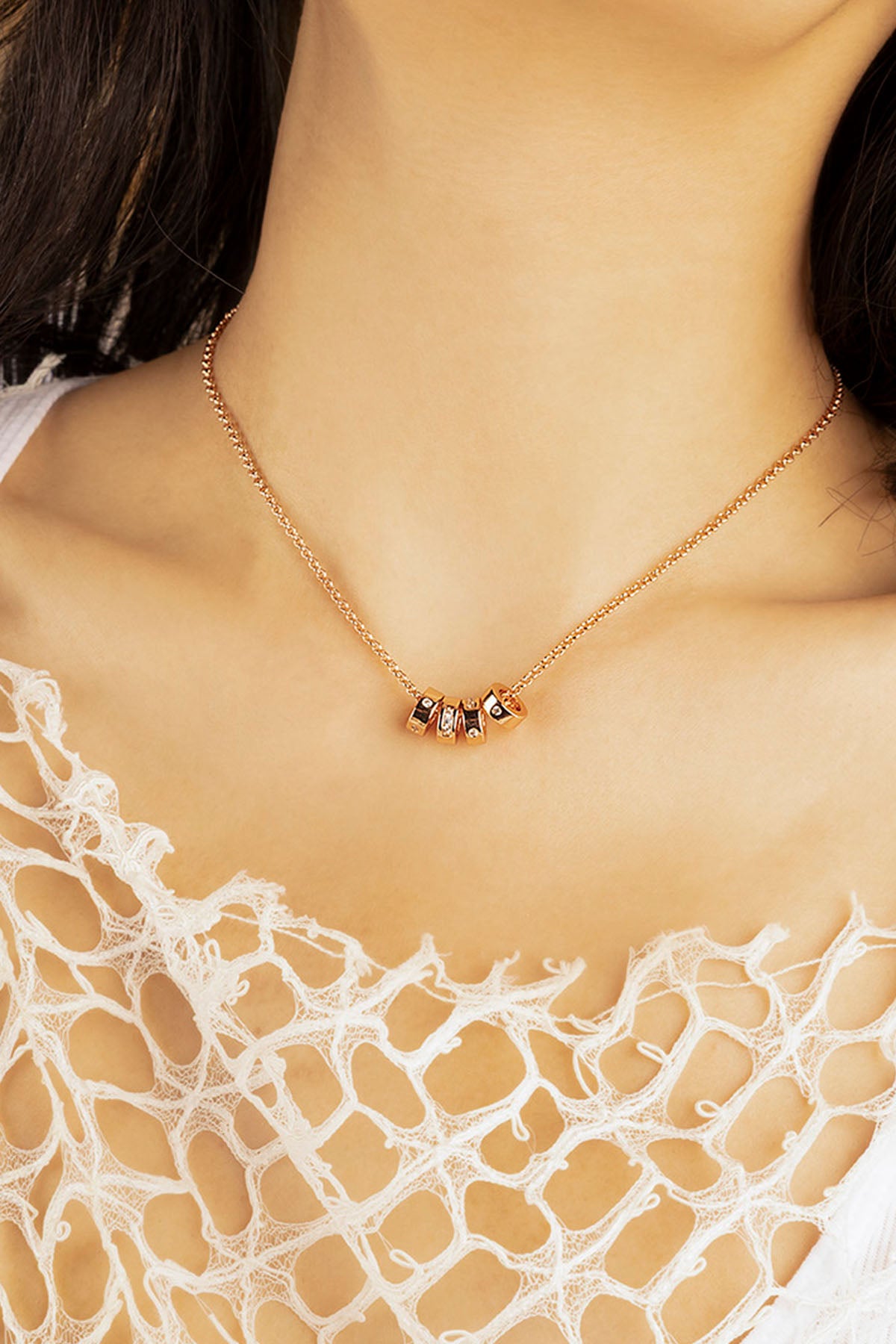 APM Monaco Collier Ajustable Code Morse LOVE en Or Rose