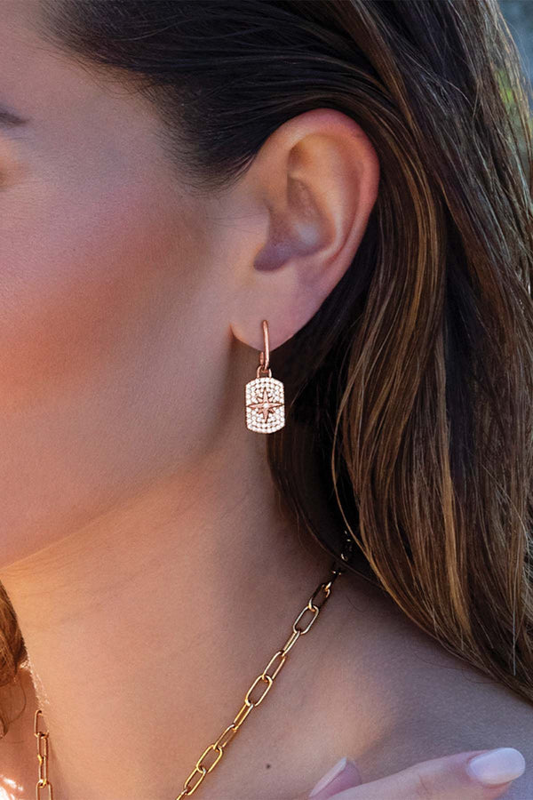 APM Monaco Boucles d'oreilles médailles avec météorites serties en Alliage APM