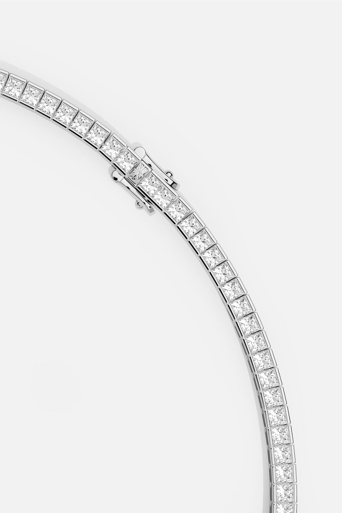 APM MONACO Collier Monaco