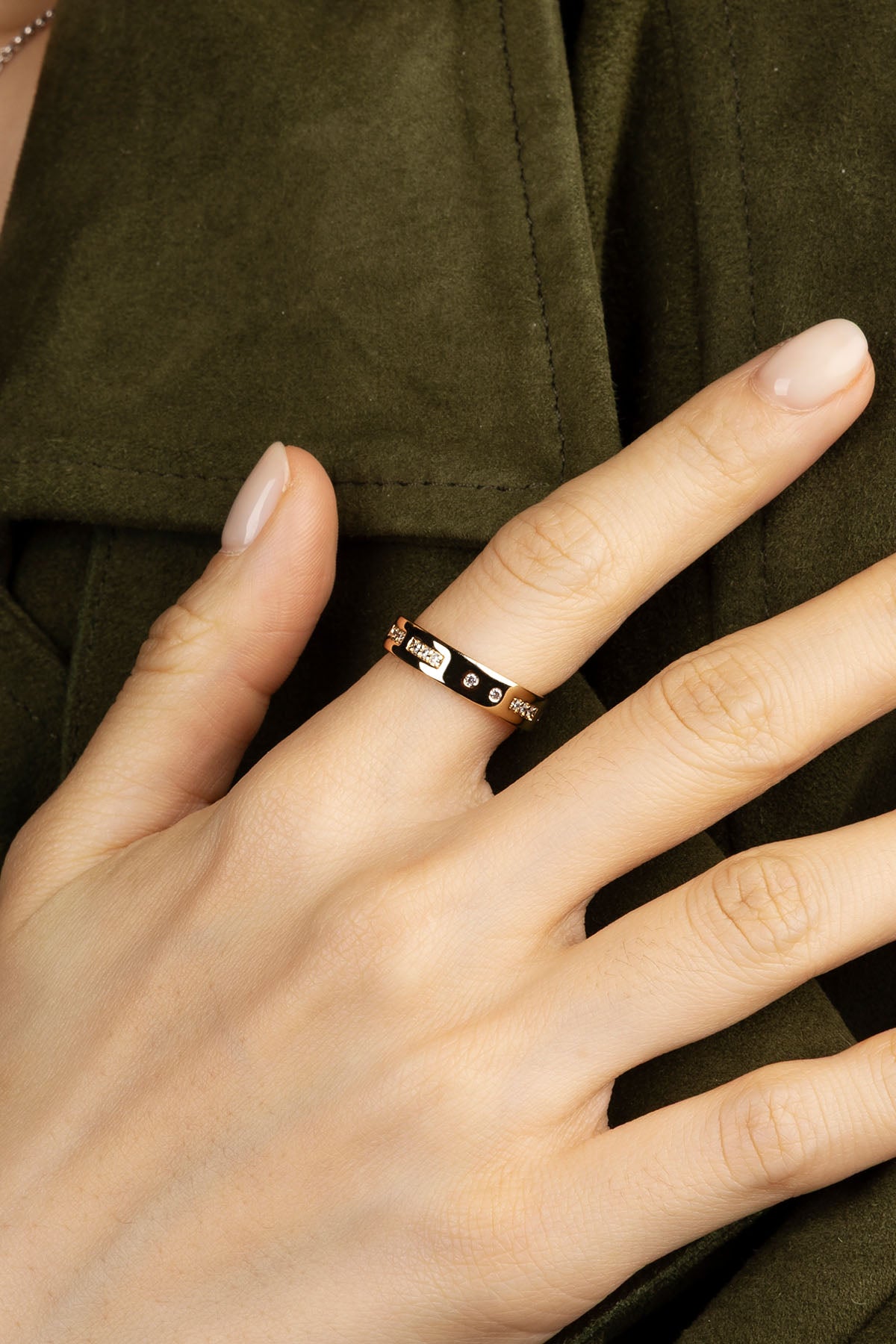 APM Monaco Bague Code Morse LOVE en Or jaune