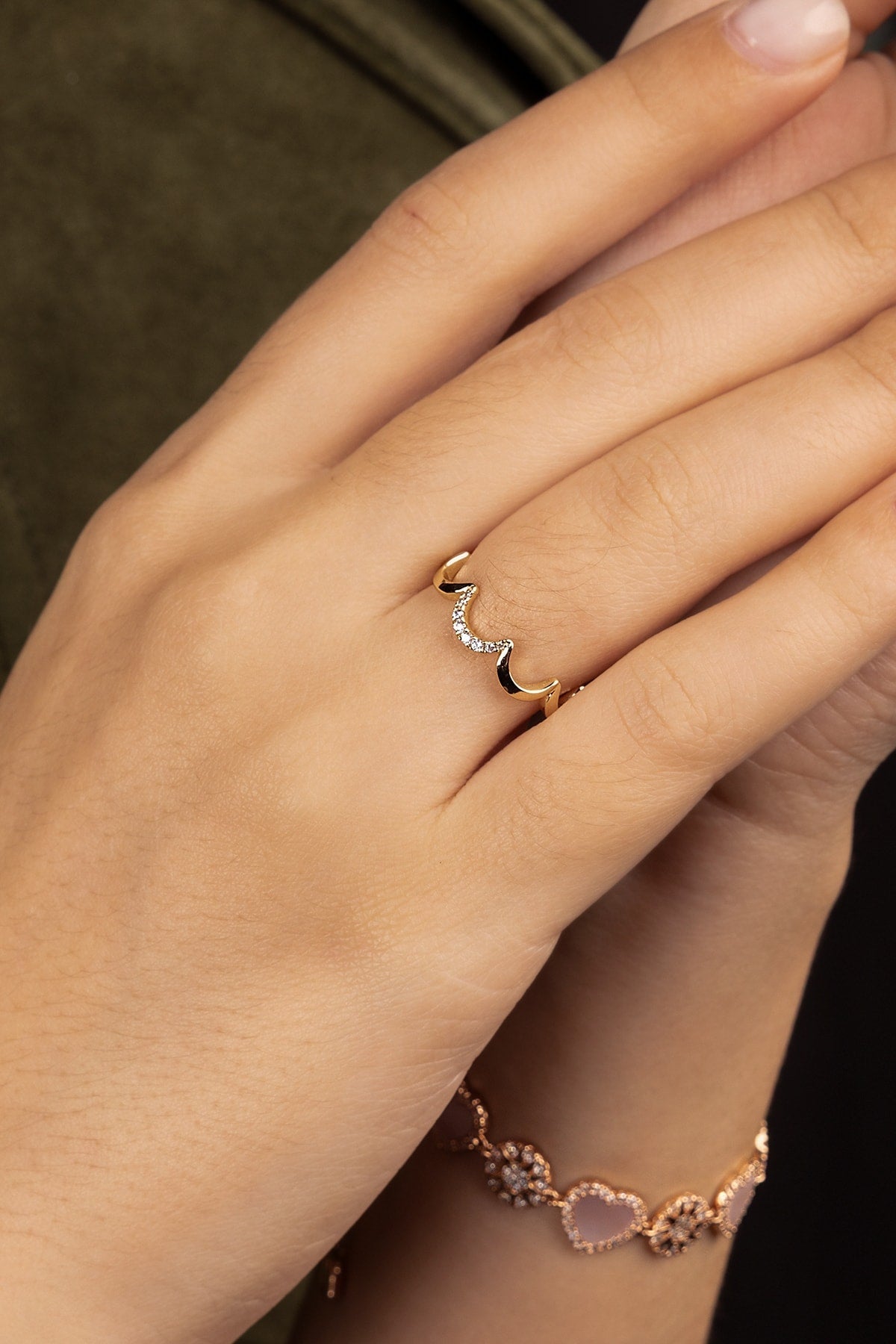 APM Monaco Bague Wavy Or Jaune en Or Jaune