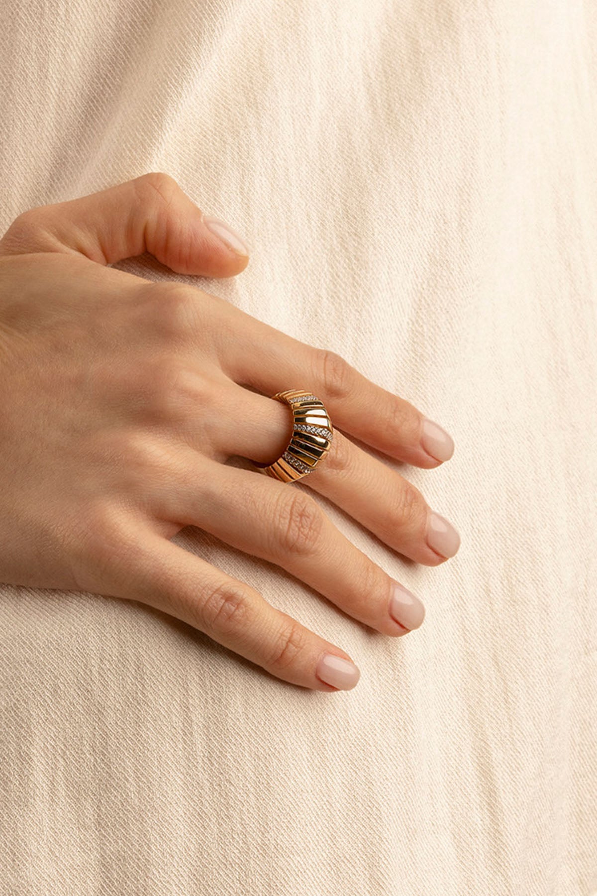 APM Monaco Bague Rayon de Soleil en Or Jaune