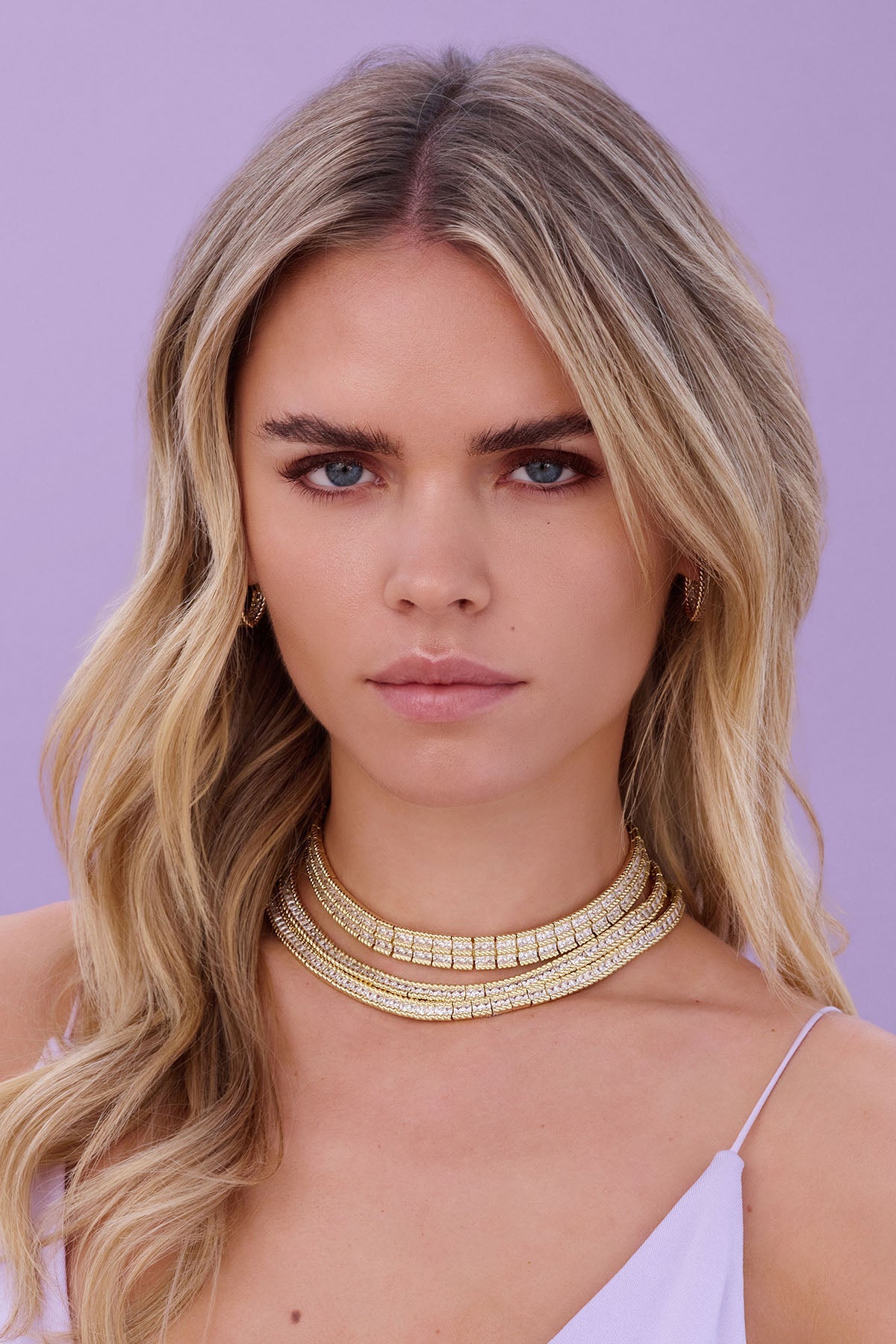 APM Monaco Ras-de-cou Torsade Pavé